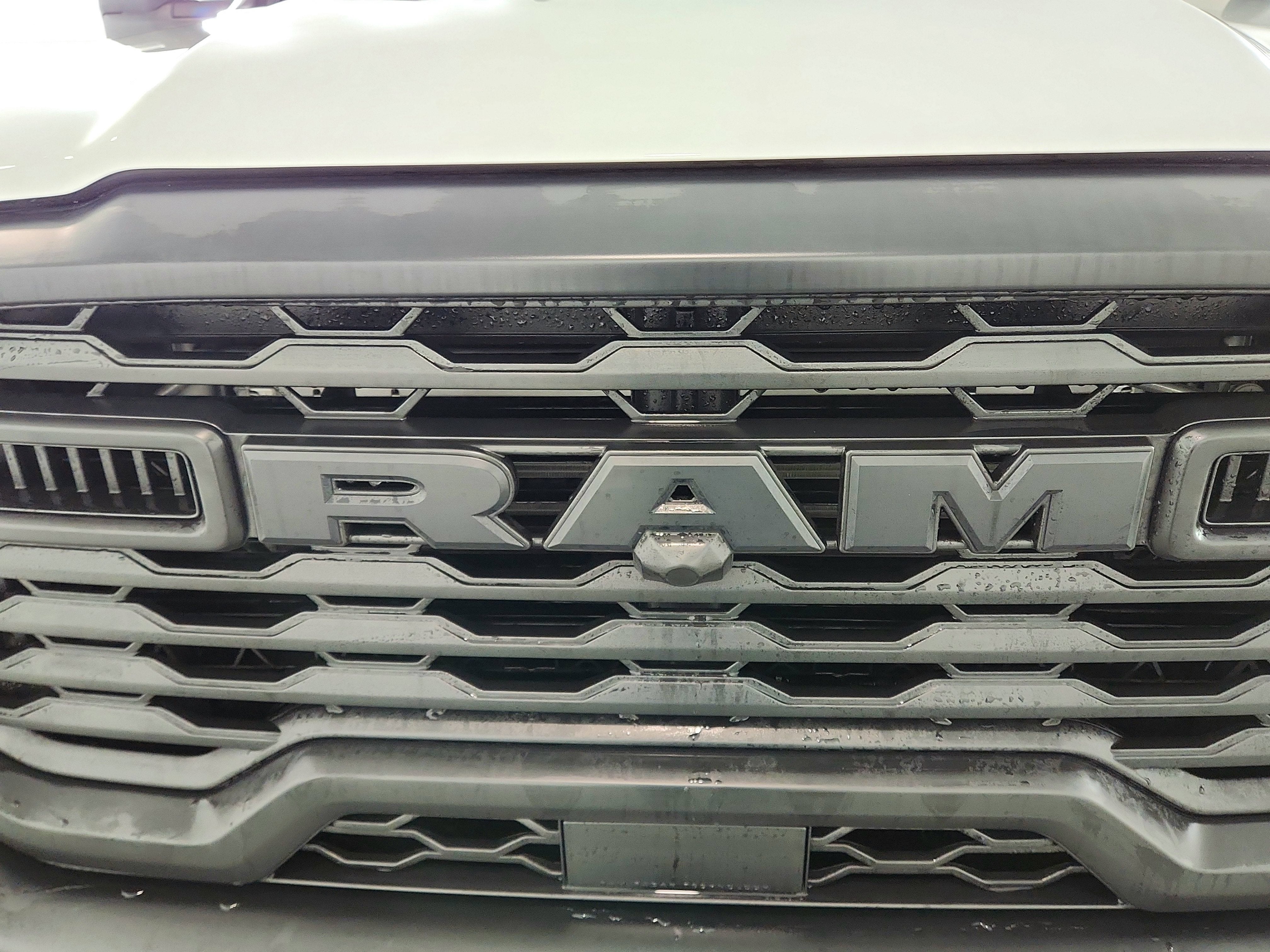 2026 RAM Ram 2500 RAM 2500 TRADESMAN CREW CAB 4X4 (149 IN WB 6 FT 4 IN BOX)