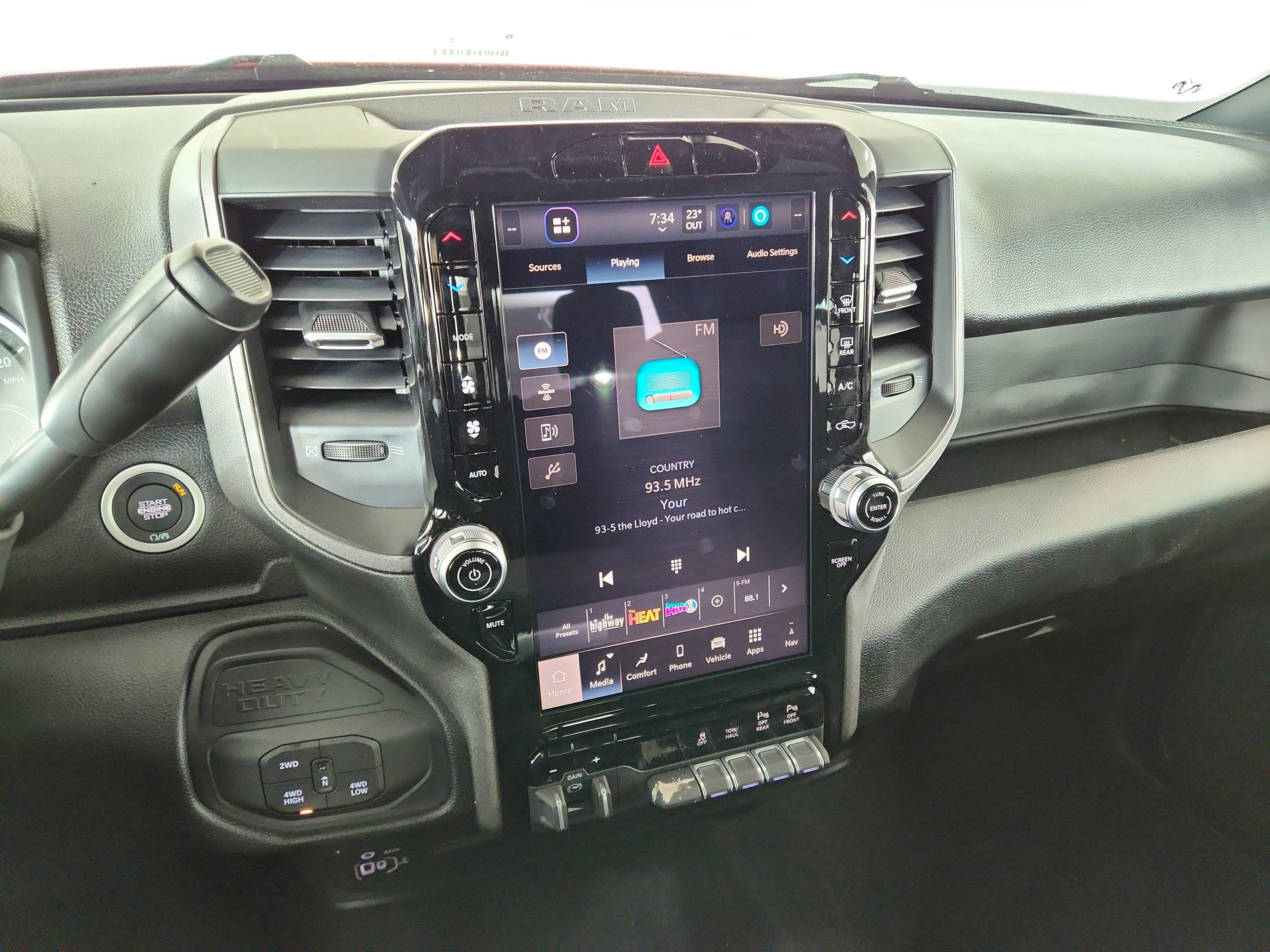 2026 RAM Ram 2500 RAM 2500 TRADESMAN CREW CAB 4X4 (149 IN WB 6 FT 4 IN BOX)