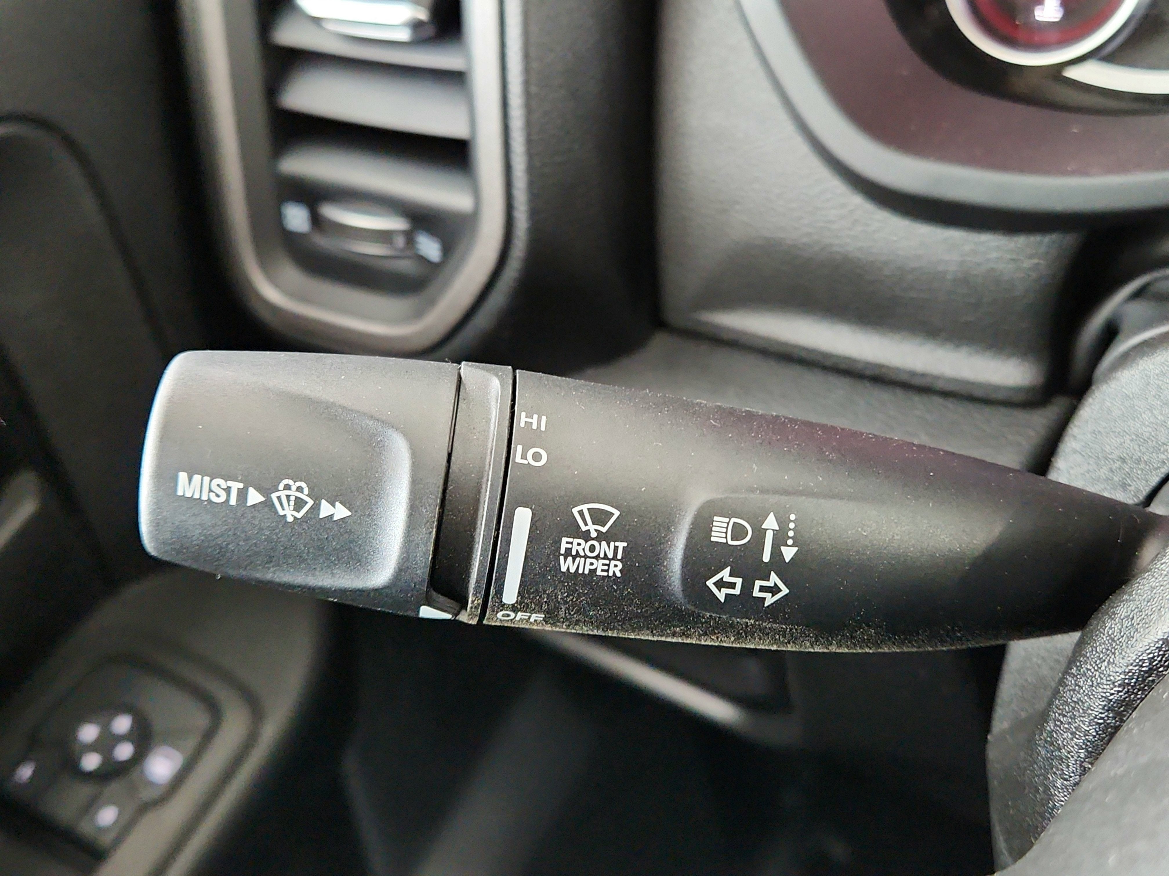 2026 RAM Ram 2500 RAM 2500 TRADESMAN CREW CAB 4X4 (149 IN WB 6 FT 4 IN BOX)