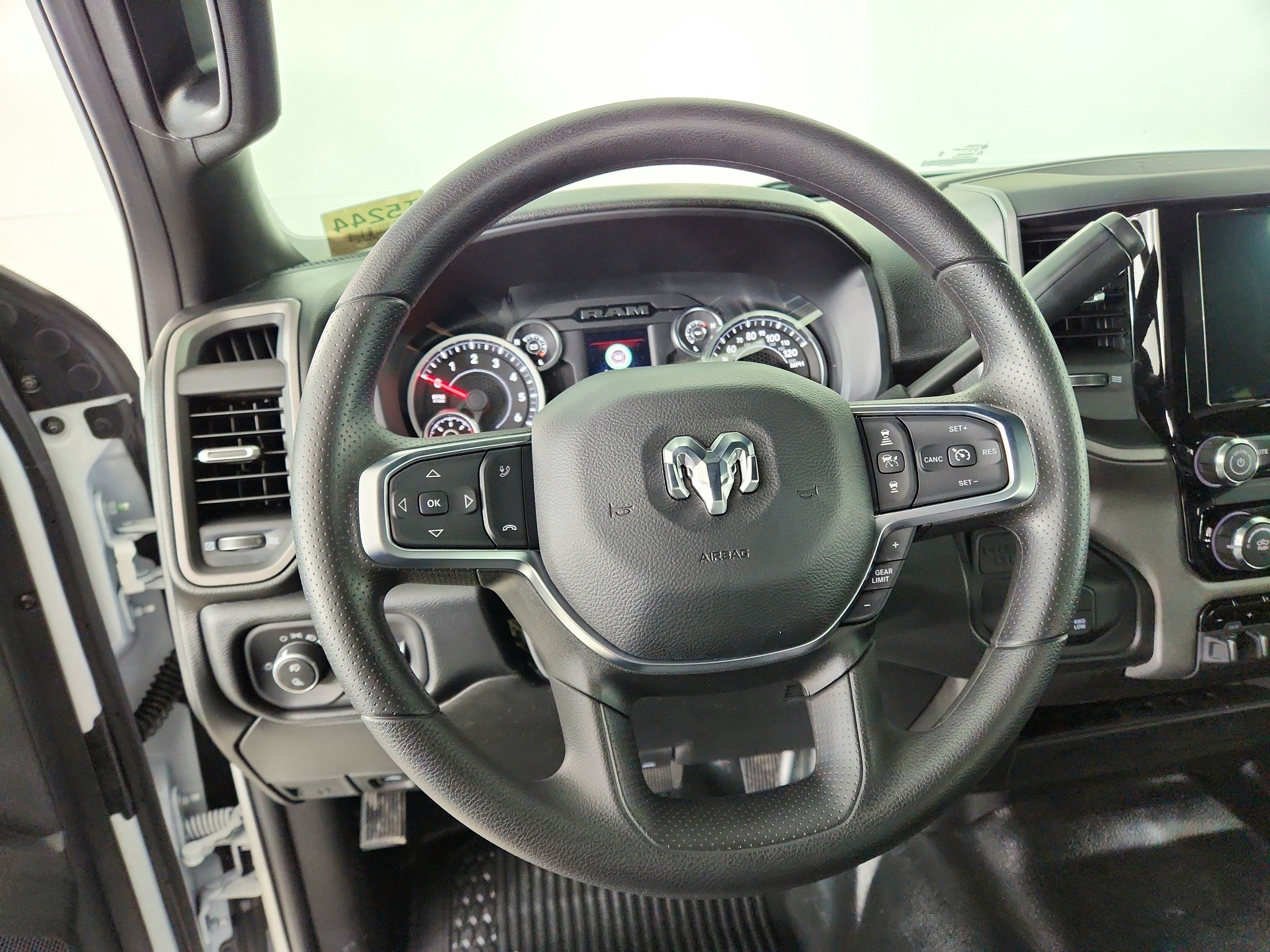 2026 RAM Ram 2500 RAM 2500 TRADESMAN CREW CAB 4X4 (149 IN WB 6 FT 4 IN BOX)