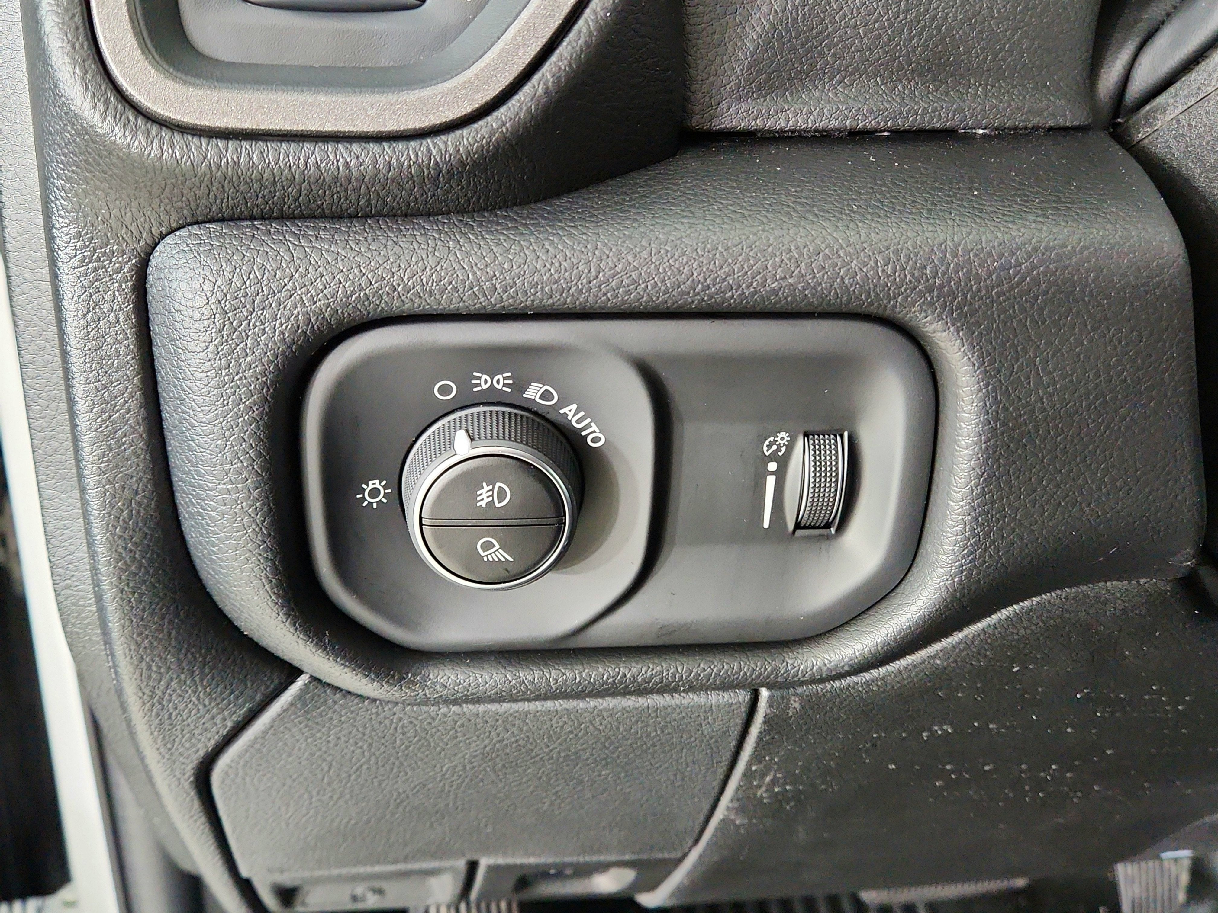 2026 RAM Ram 2500 RAM 2500 TRADESMAN CREW CAB 4X4 (149 IN WB 6 FT 4 IN BOX)