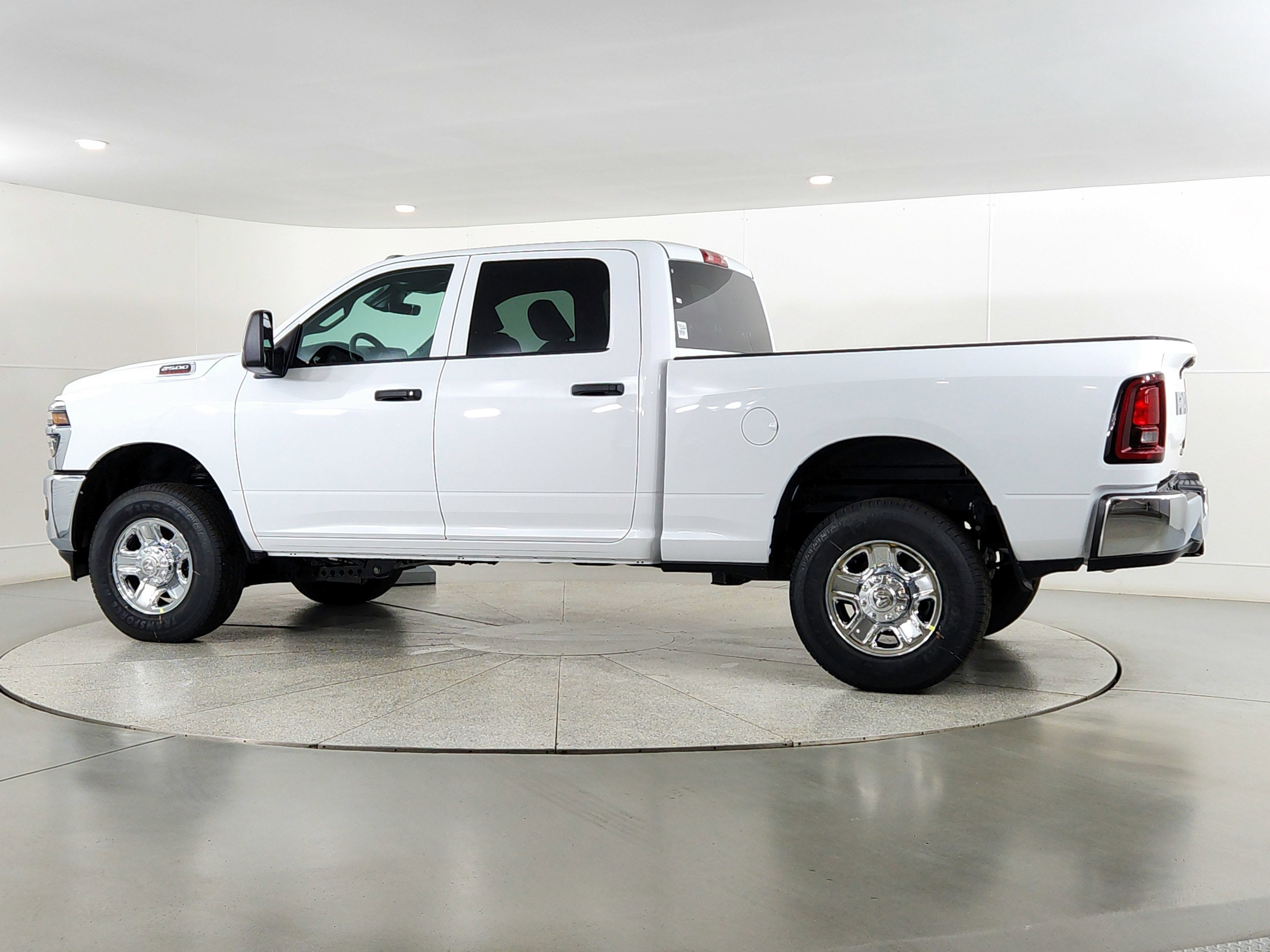 2026 RAM Ram 2500 RAM 2500 TRADESMAN CREW CAB 4X4 (149 IN WB 6 FT 4 IN BOX)