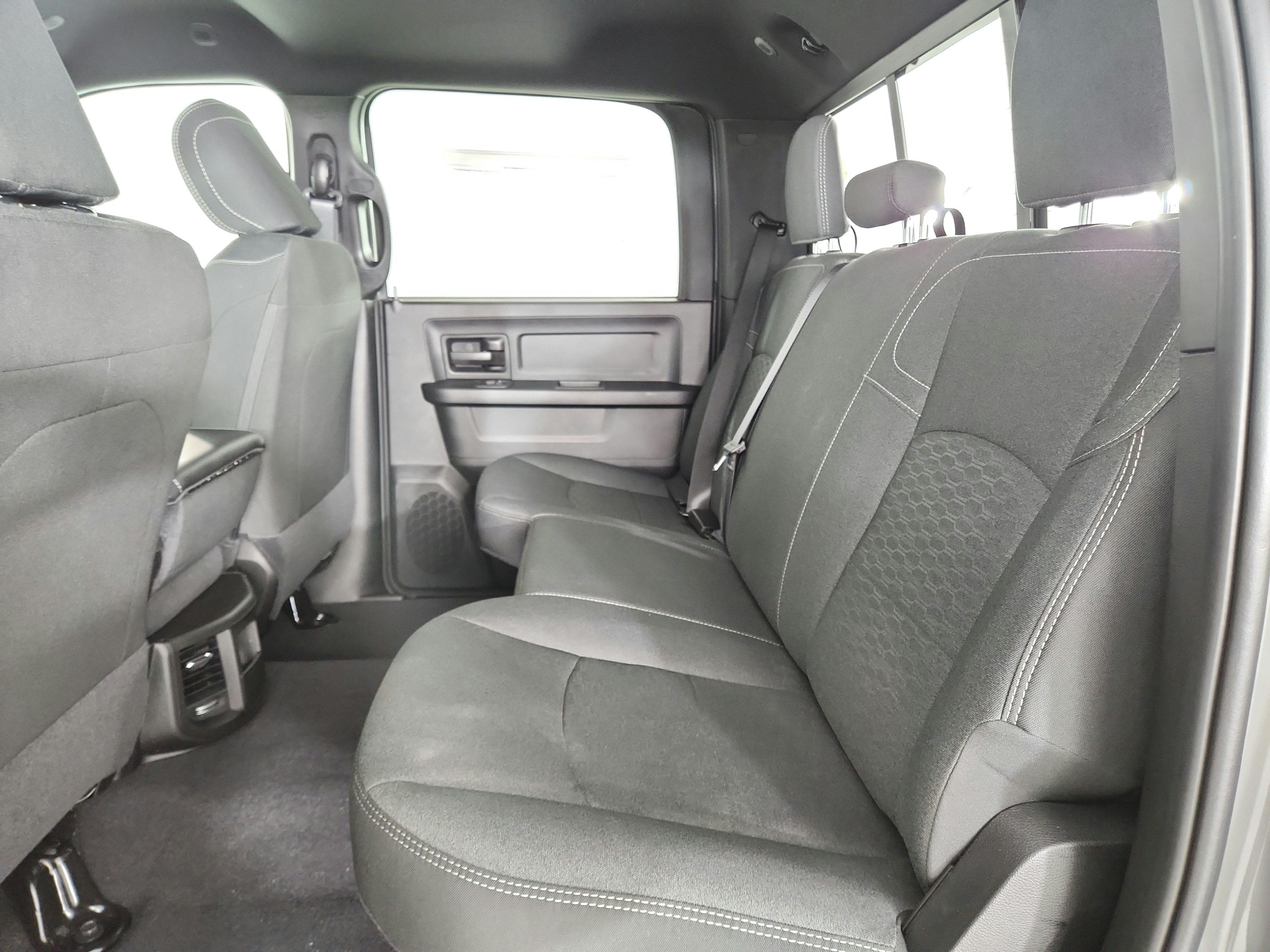 2027 RAM Ram 2500 Black Express 4x4 Crew Cab 6'4" Box