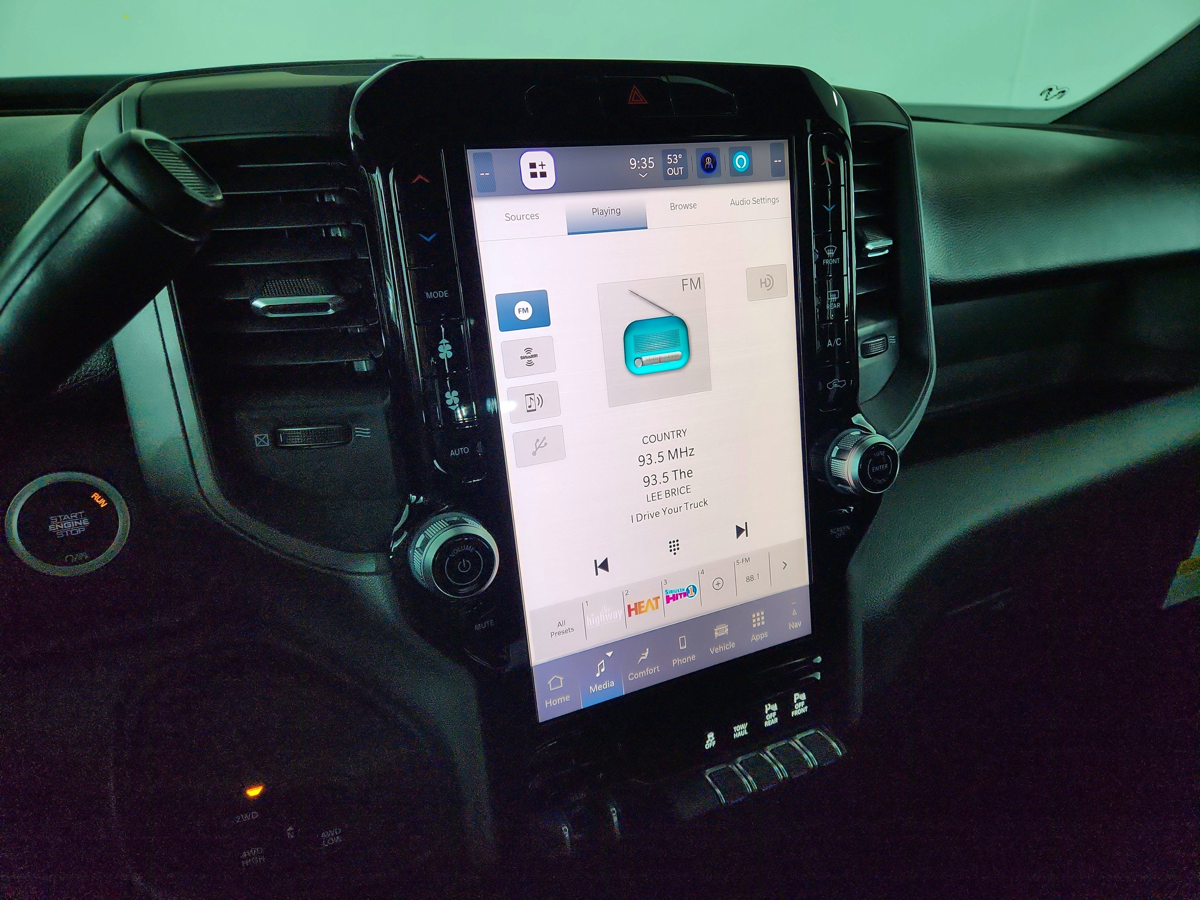 2026 RAM Ram 2500 RAM 2500 TRADESMAN CREW CAB 4X4 (149 IN WB 6 FT 4 IN BOX)