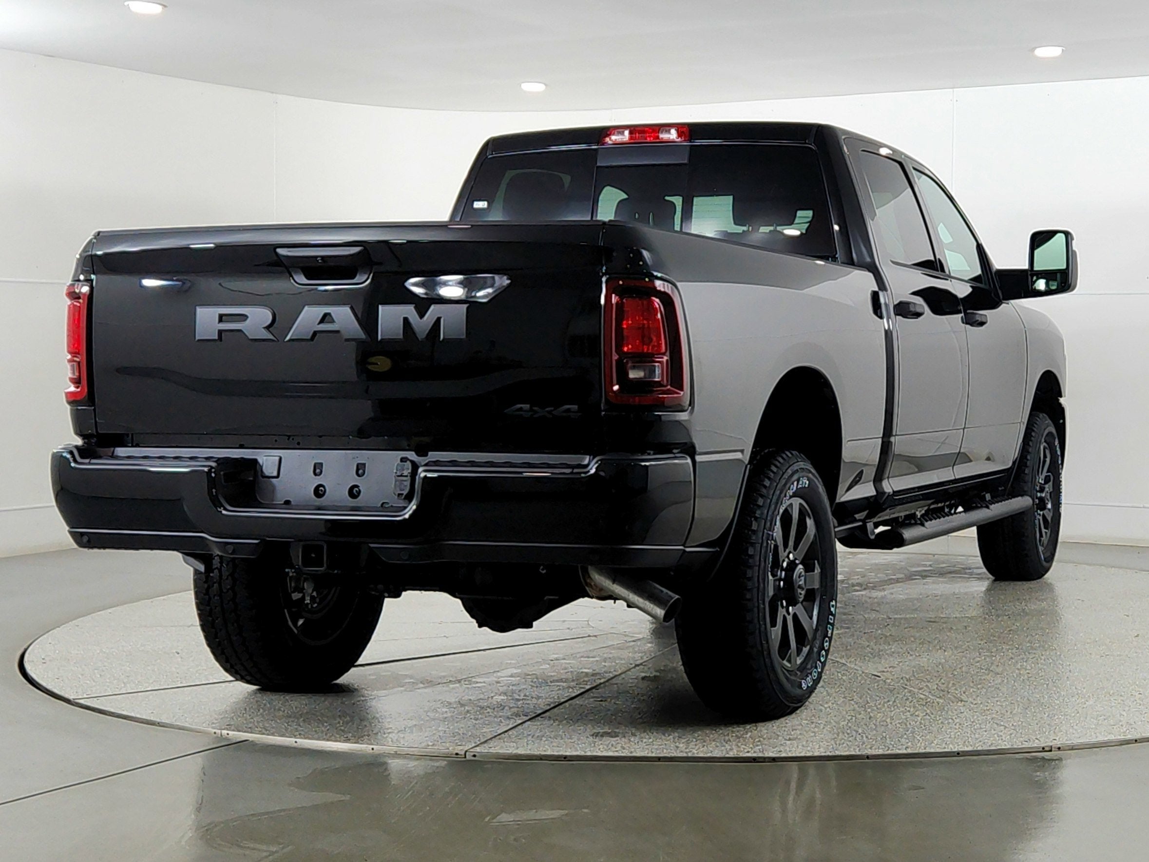 2026 RAM Ram 2500 RAM 2500 TRADESMAN CREW CAB 4X4 (149 IN WB 6 FT 4 IN BOX)
