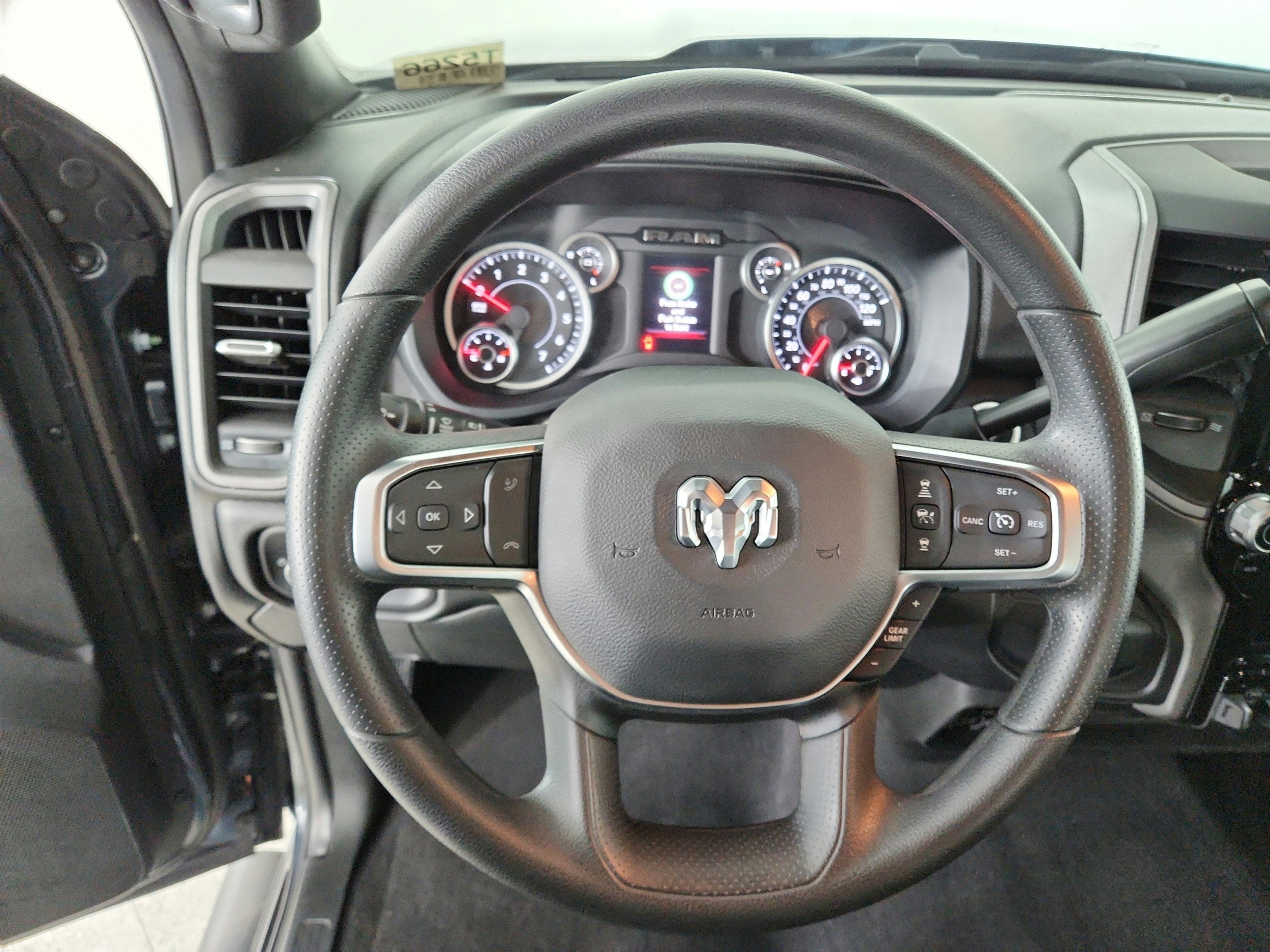 2026 RAM Ram 2500 RAM 2500 TRADESMAN CREW CAB 4X4 (149 IN WB 6 FT 4 IN BOX)