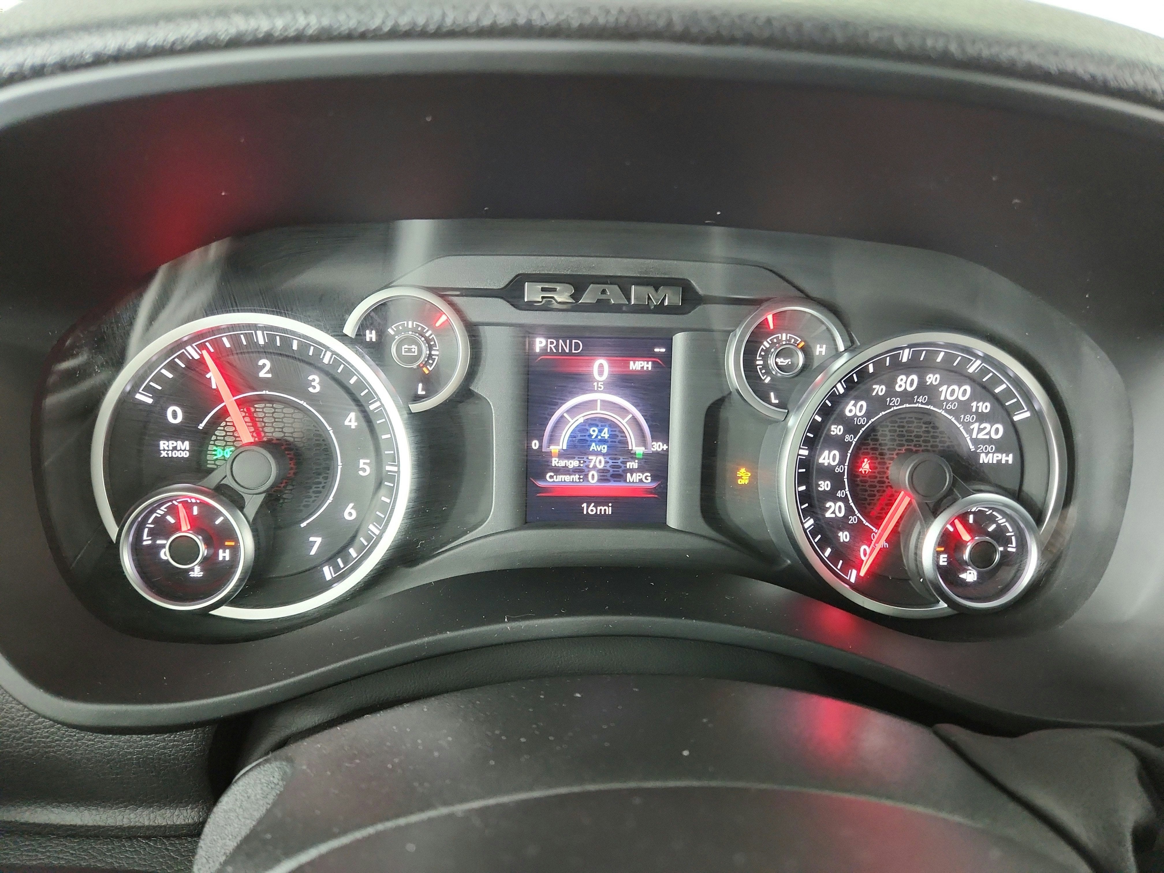 2026 RAM Ram 2500 RAM 2500 TRADESMAN CREW CAB 4X4 (149 IN WB 6 FT 4 IN BOX)