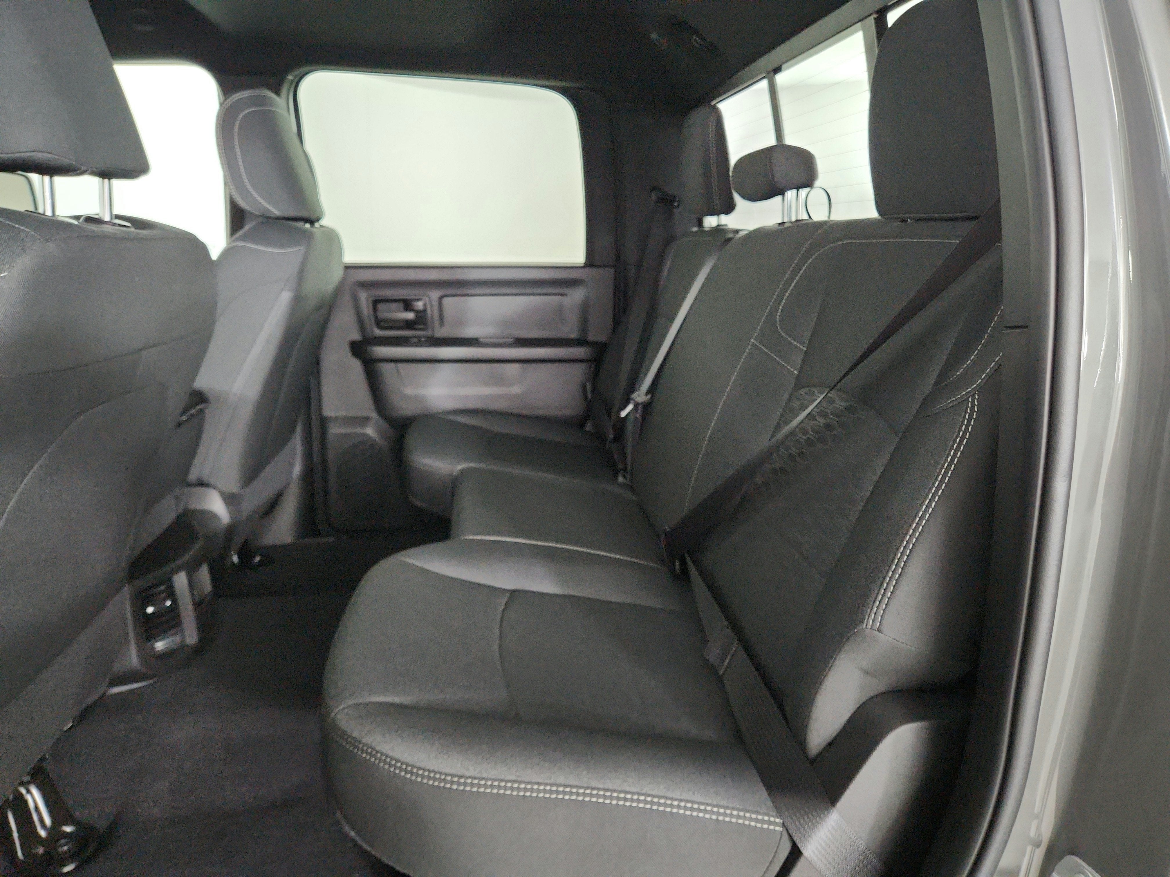 2027 RAM Ram 2500 Black Express 4x4 Crew Cab 6'4" Box