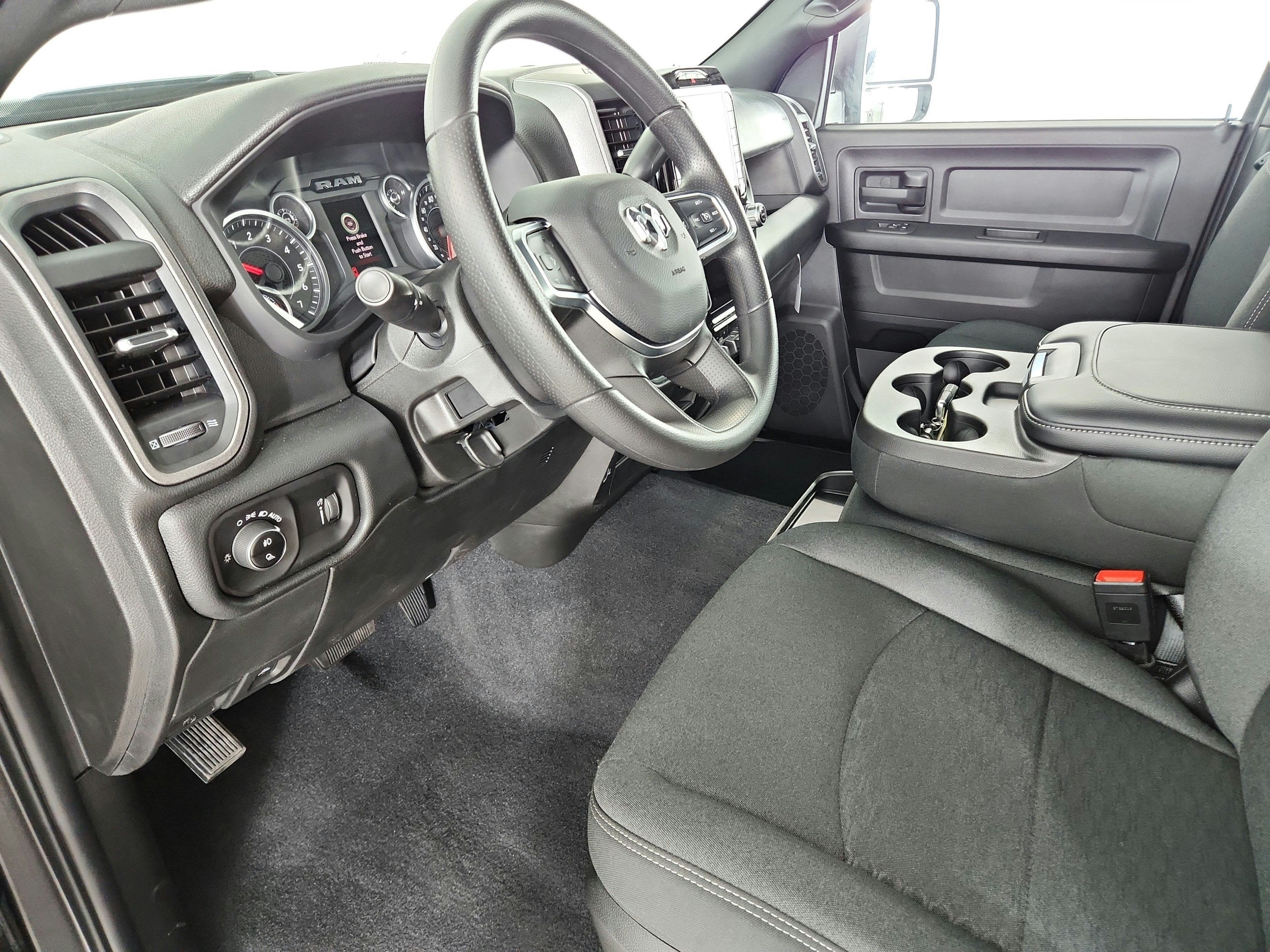 2026 RAM Ram 2500 Tradesman 4x4 Crew Cab 6'4" Box