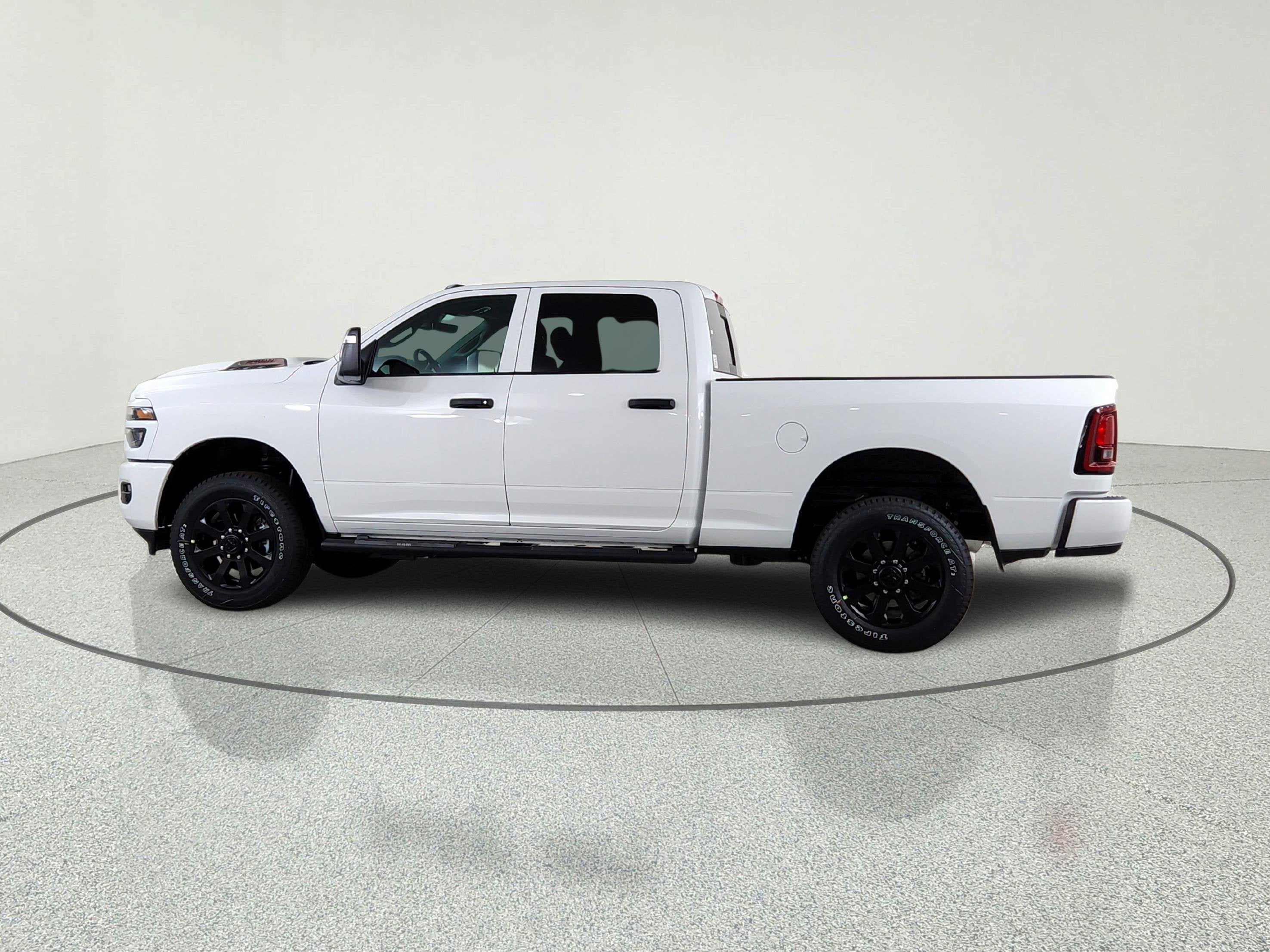 2026 RAM Ram 2500 RAM 2500 TRADESMAN CREW CAB 4X4 (149 IN WB 6 FT 4 IN BOX)
