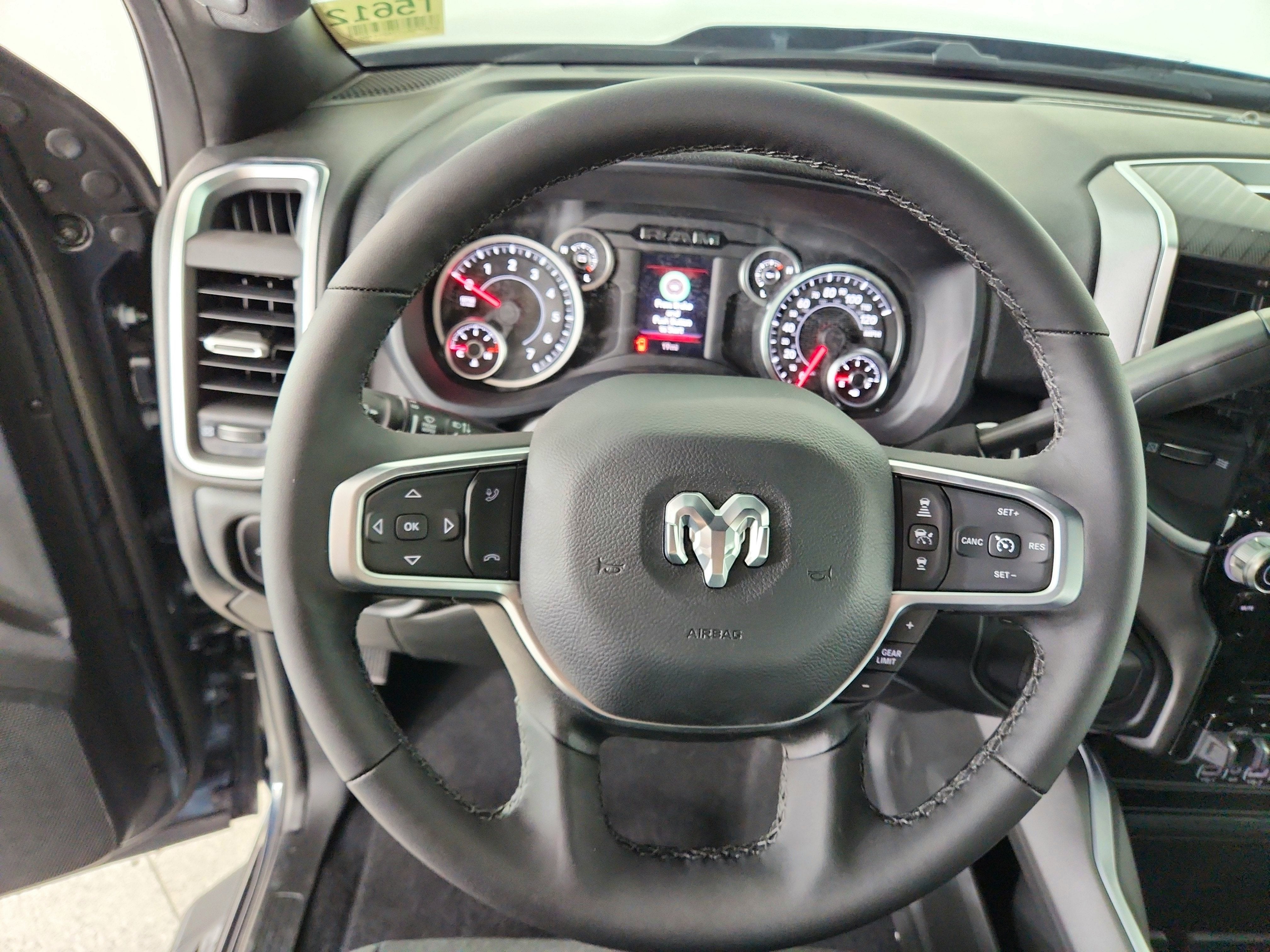 2026 RAM Ram 2500 RAM 2500 BIG HORN CREW CAB 4X4 (149 IN WB 6 FT 4 IN BOX)