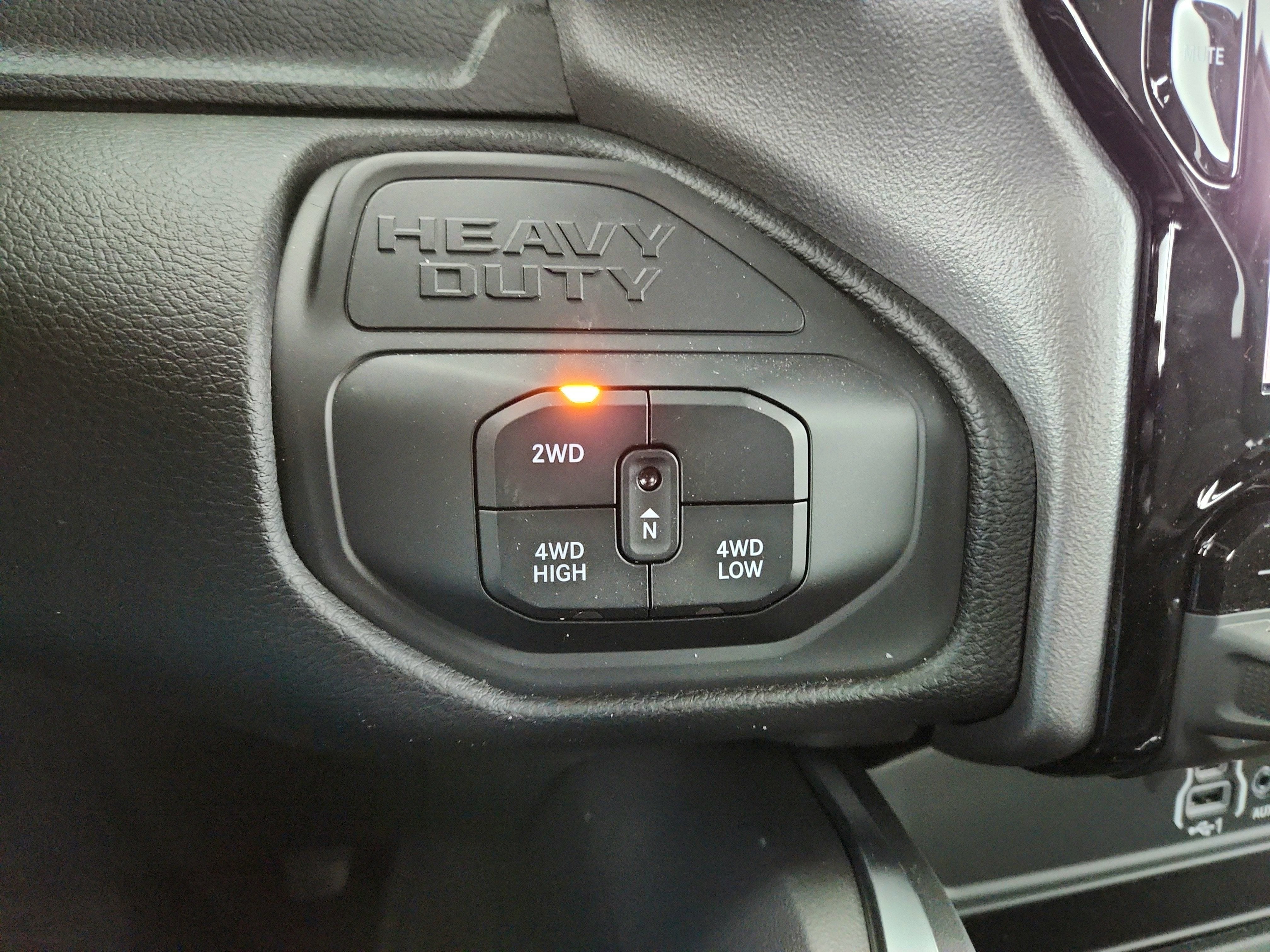 2026 RAM Ram 2500 RAM 2500 BIG HORN CREW CAB 4X4 (149 IN WB 6 FT 4 IN BOX)