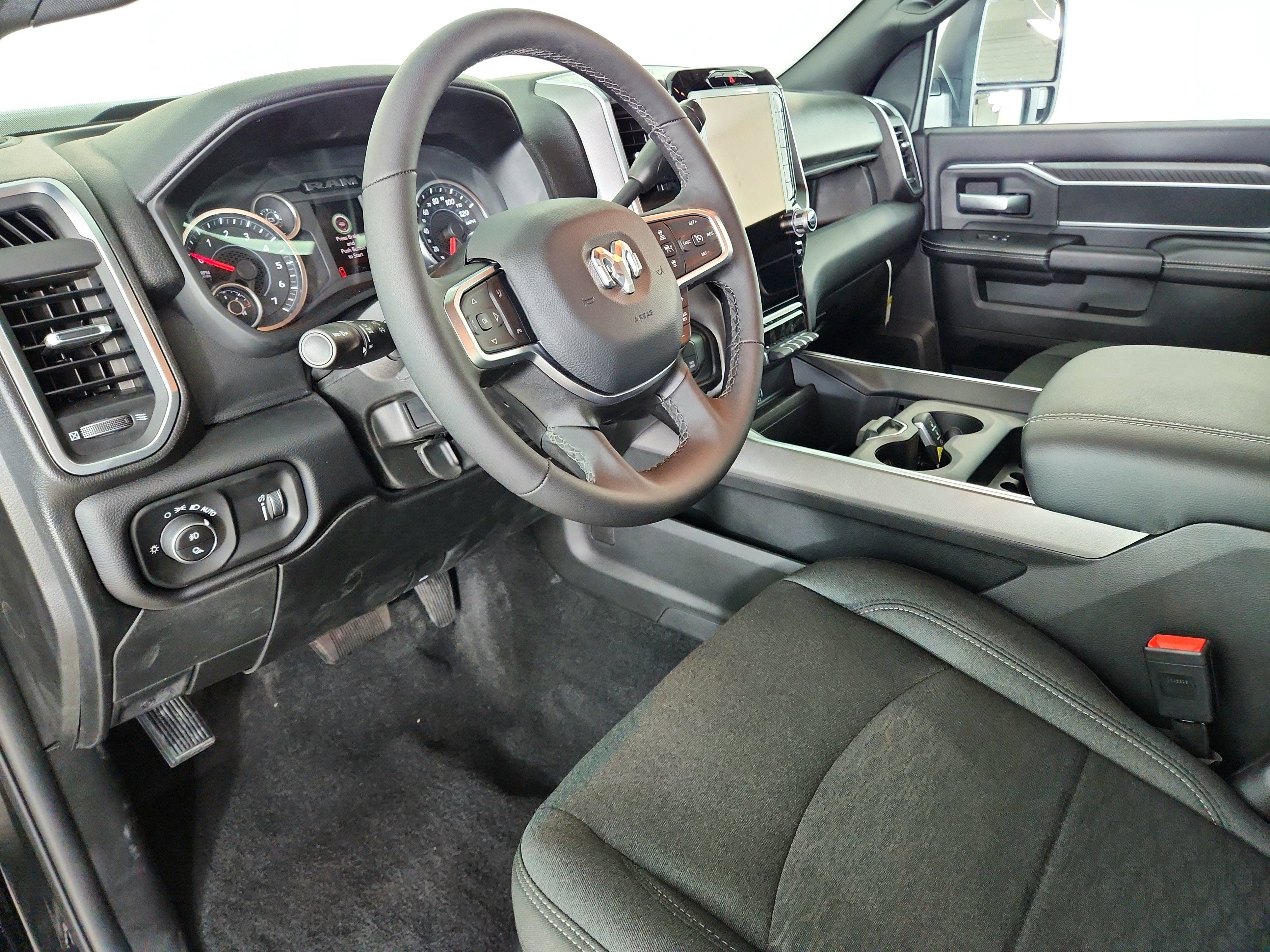 2026 RAM Ram 2500 RAM 2500 BIG HORN CREW CAB 4X4 (149 IN WB 6 FT 4 IN BOX)