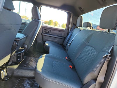 2026 RAM Ram 5500 Chassis Cab RAM 5500 CREW CAB CHASSIS 4X4 (197.4 IN WB - CA OF 84 IN)