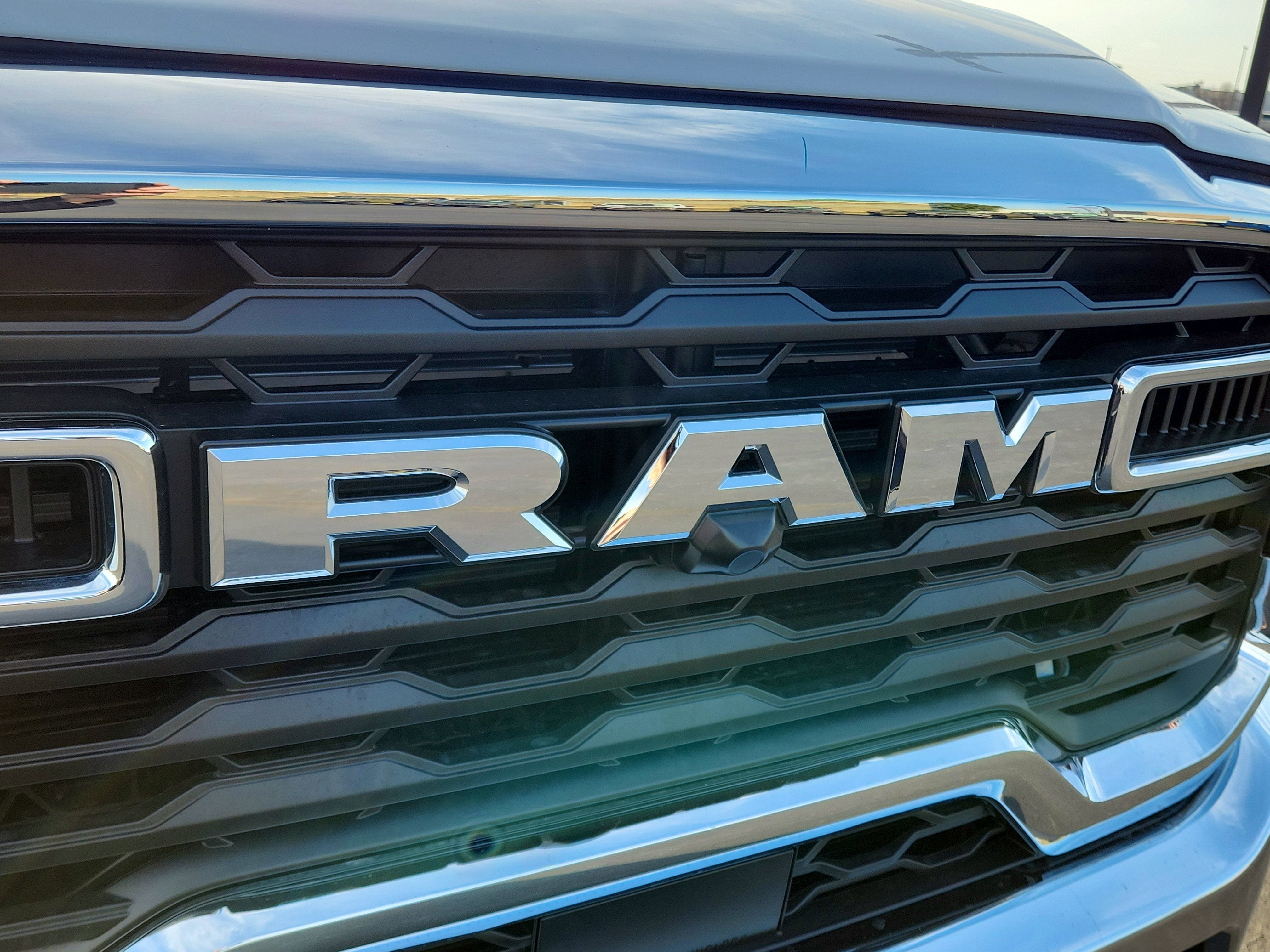 2026 RAM Ram 3500 Chassis Cab RAM 3500 REG CAB CHASSIS 4X4 (143.5 IN WB - CA OF 60 IN)