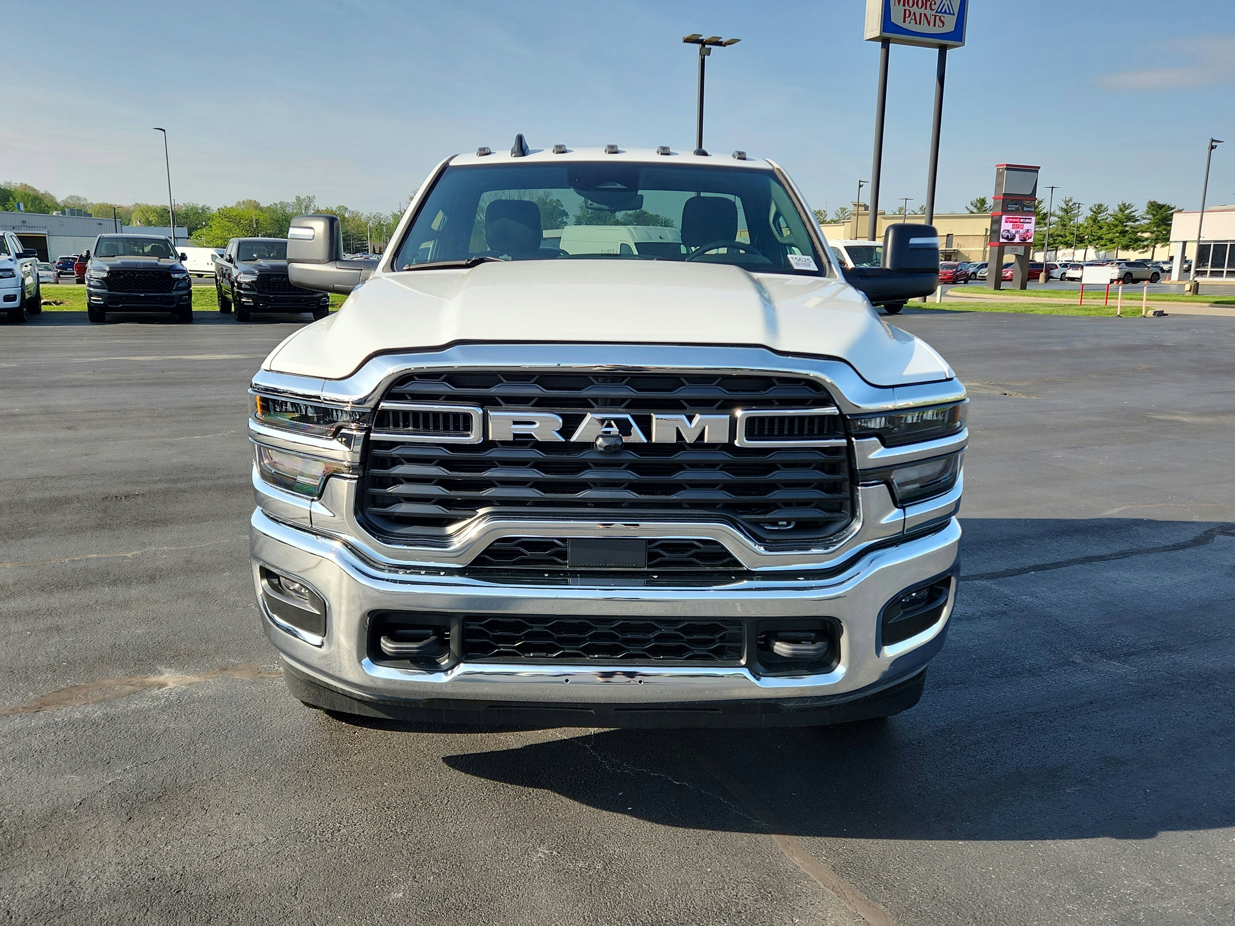 2026 RAM Ram 3500 Chassis Cab RAM 3500 REG CAB CHASSIS 4X4 (167.5 IN WB - CA OF 84 IN)