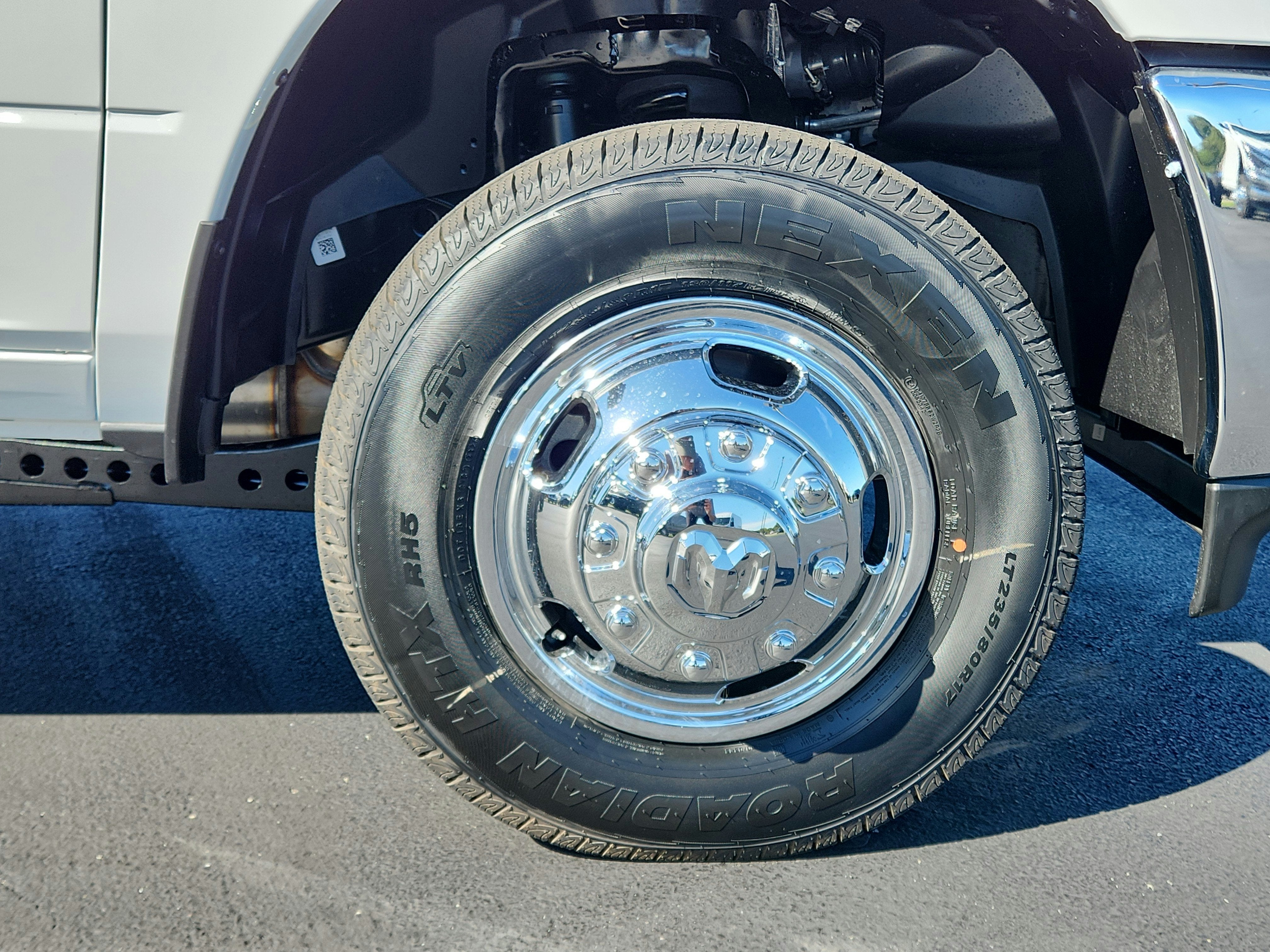 2027 RAM Ram 3500 Chassis Cab Tradesman 4WD Crew Cab 60" CA 172.4" WB
