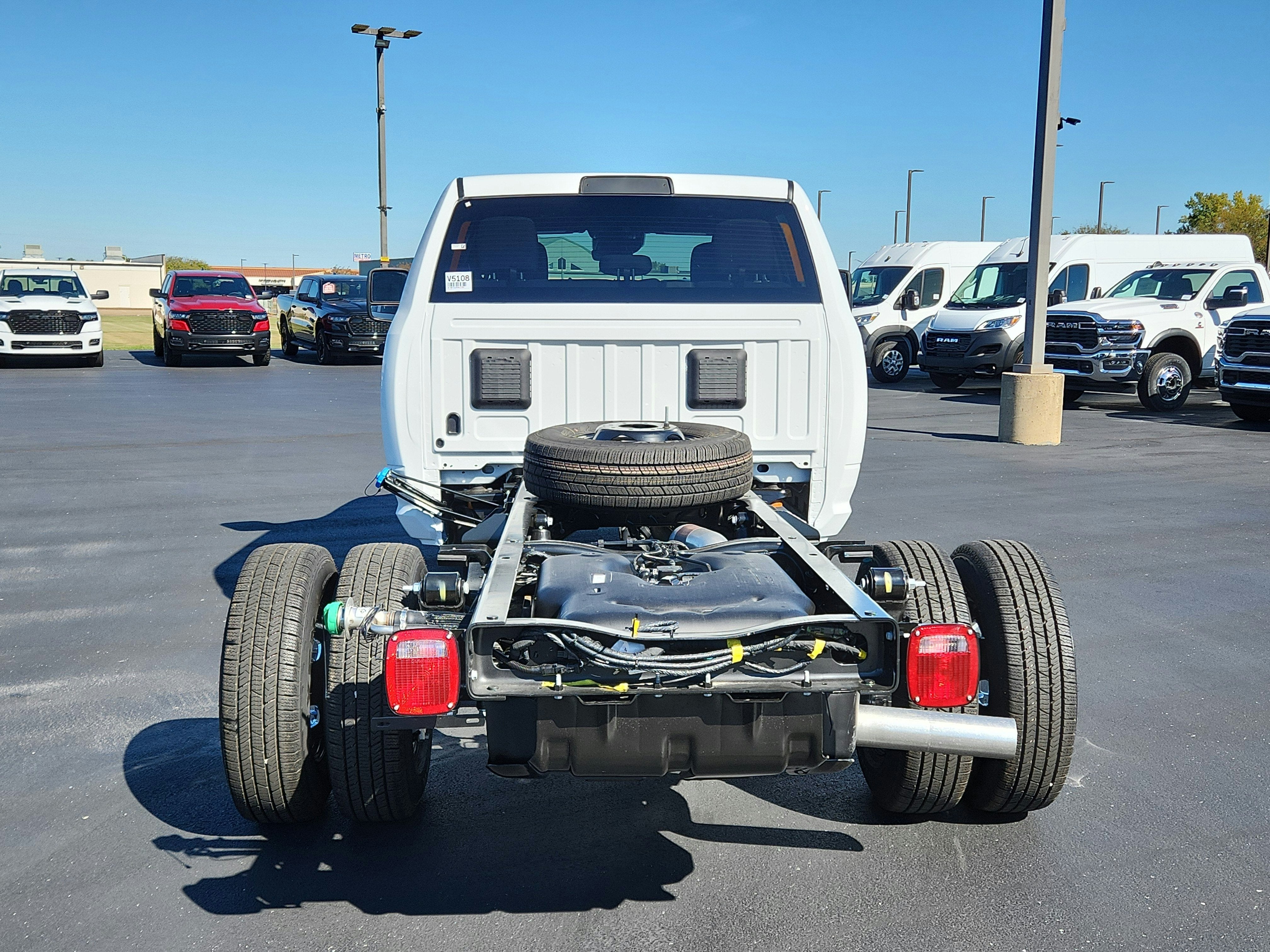 2027 RAM Ram 3500 Chassis Cab Tradesman 4WD Crew Cab 60" CA 172.4" WB