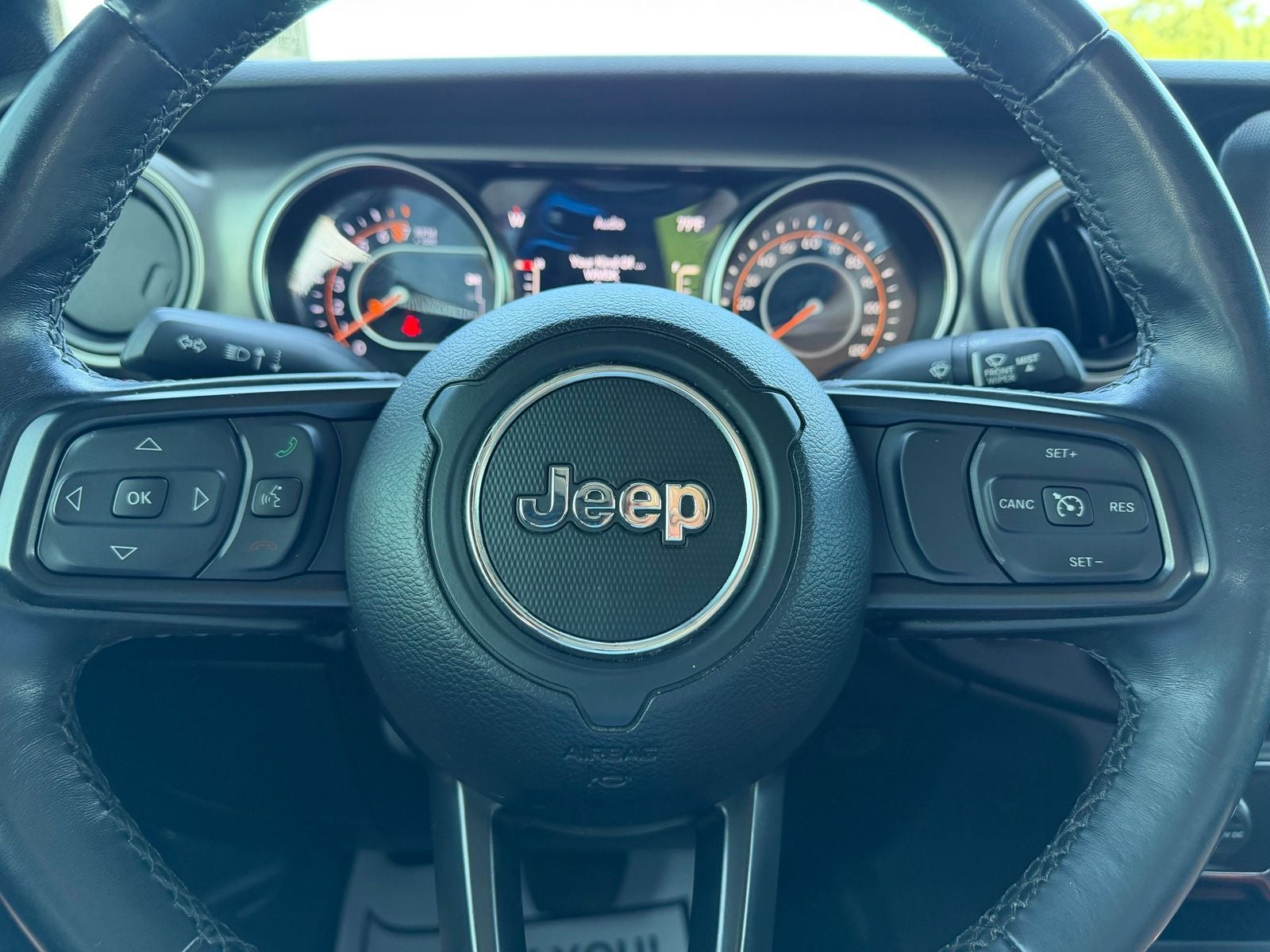 2022 Jeep Gladiator Sport