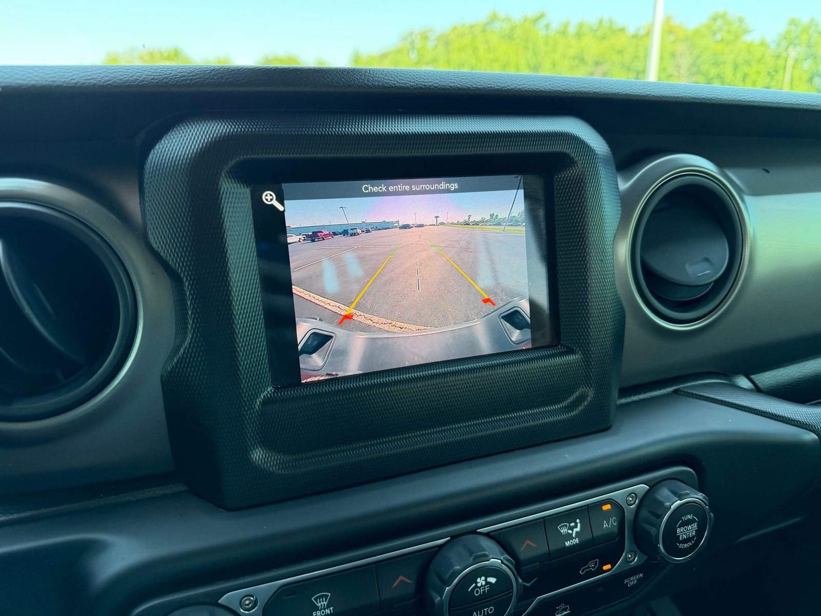 2022 Jeep Gladiator Sport