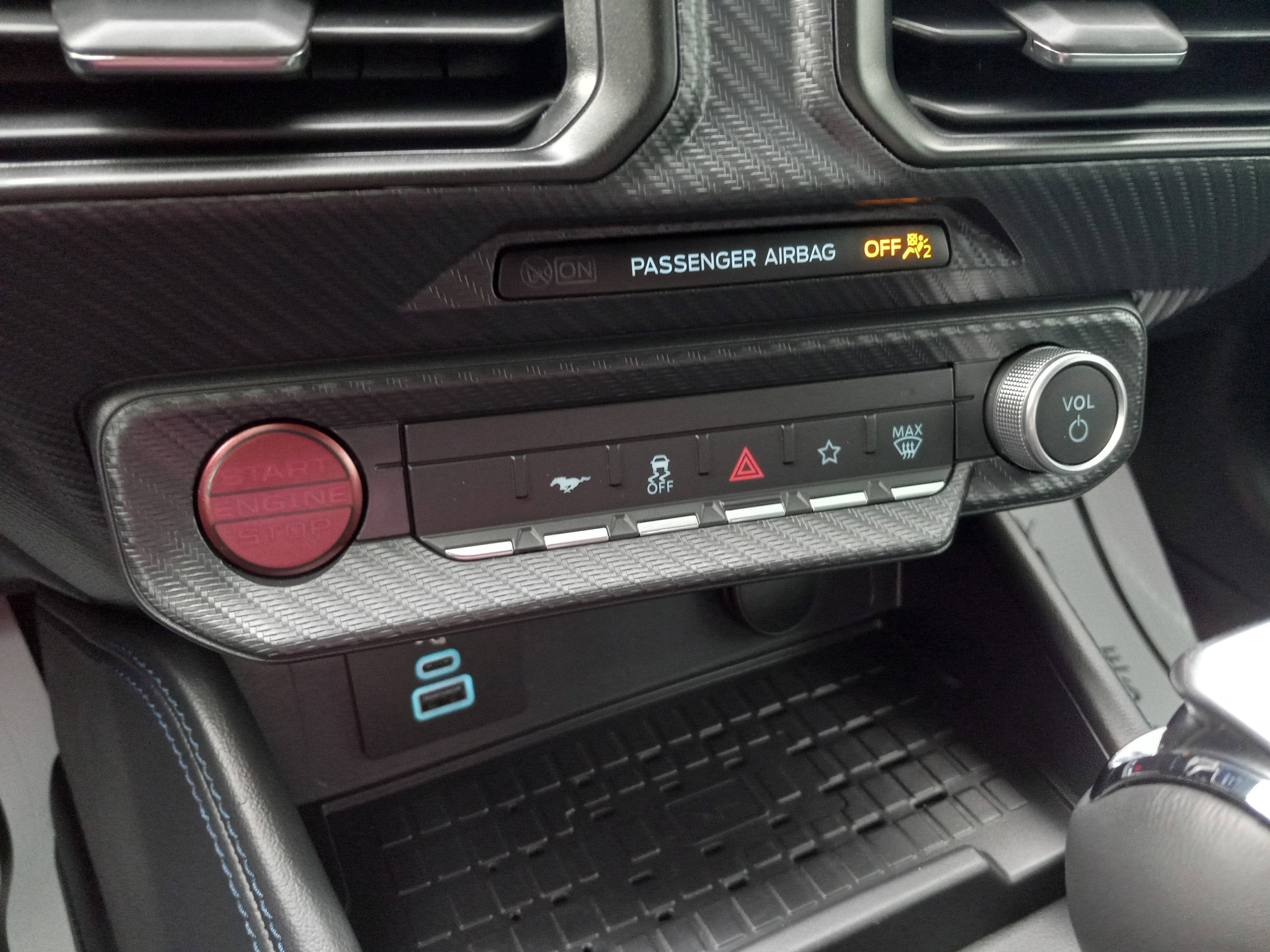 2024 Ford Mustang Dark Horse