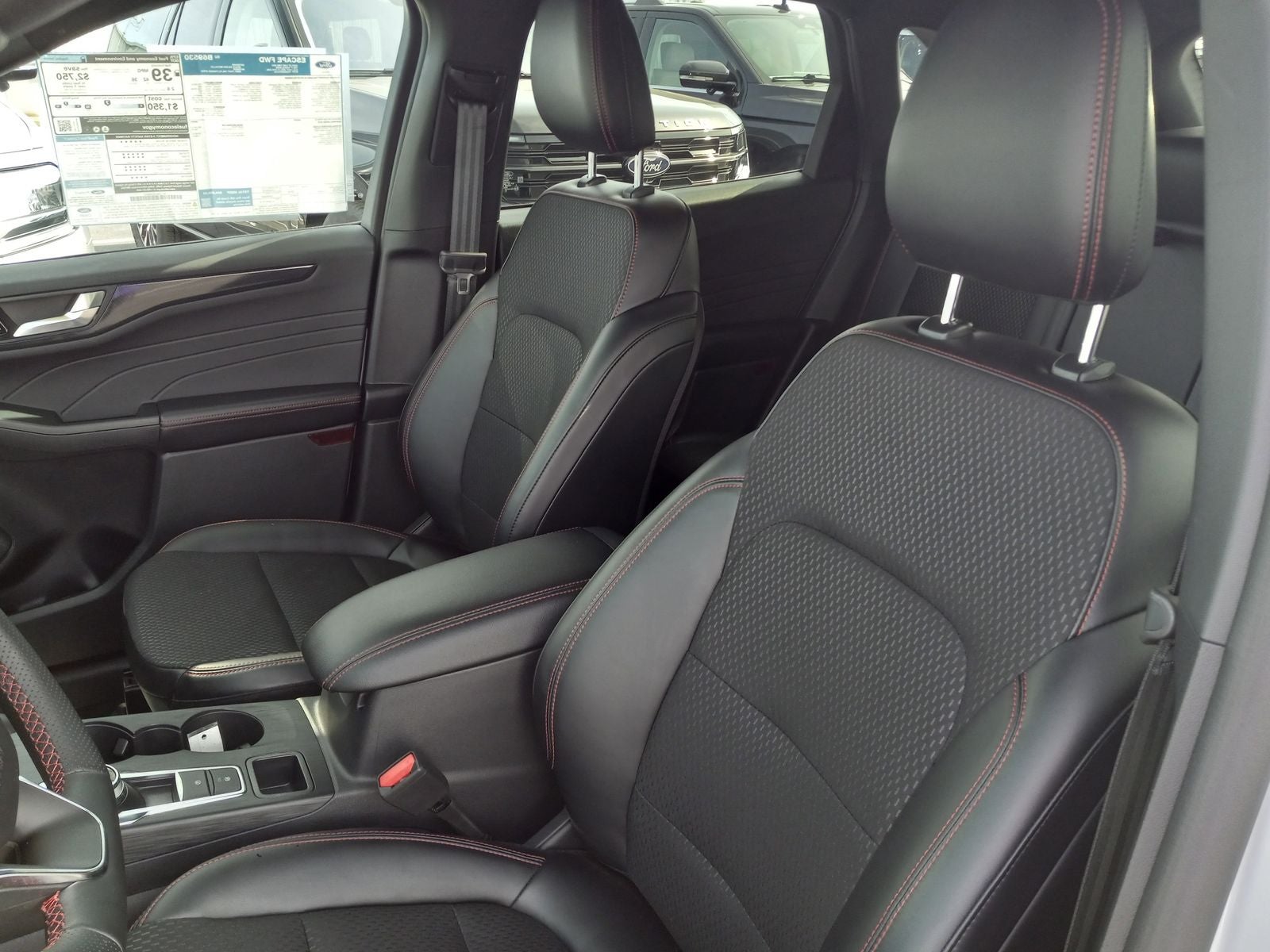 2025 Ford Escape Hybrid ST-Line