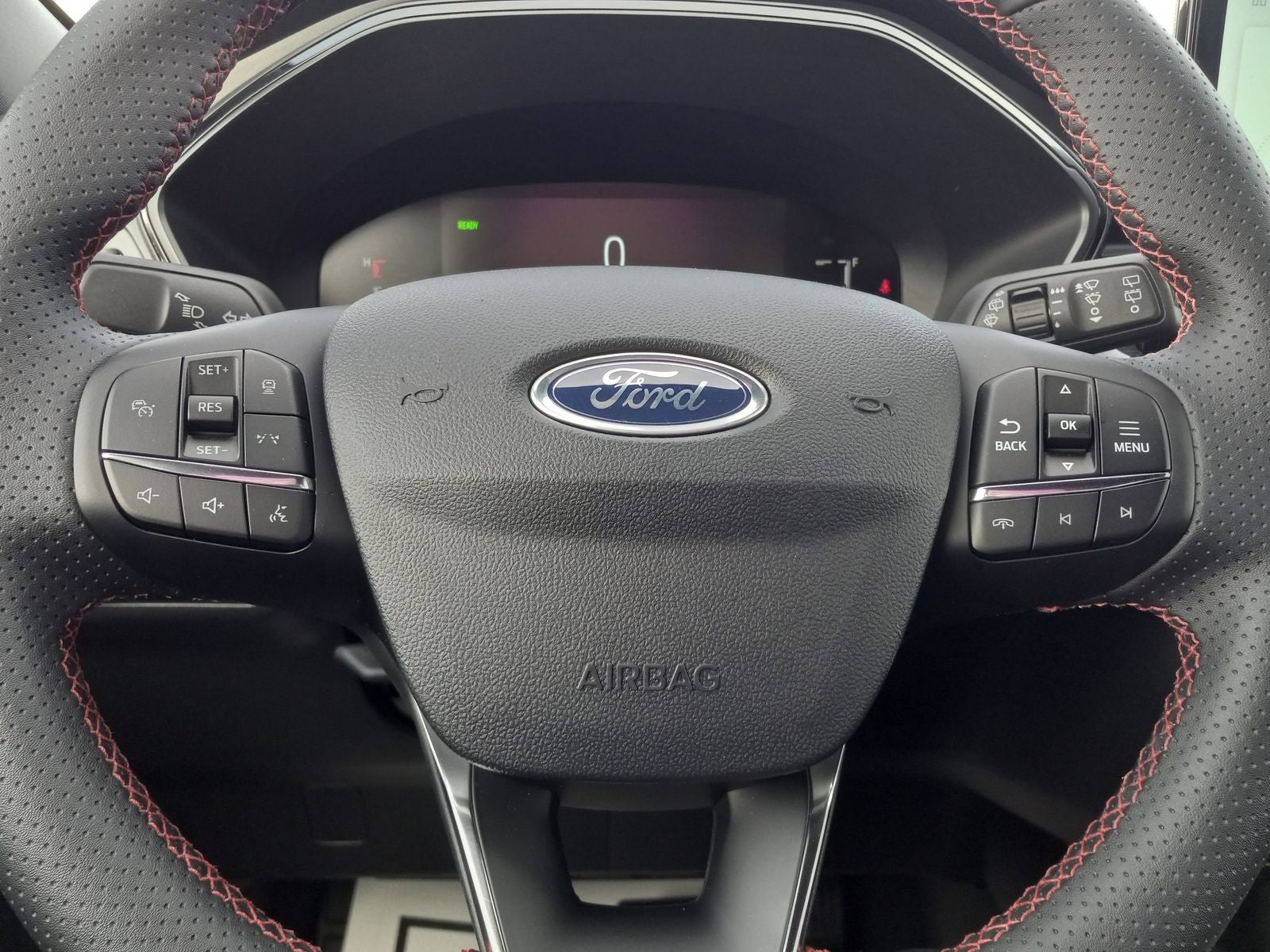 2025 Ford Escape Hybrid ST-Line