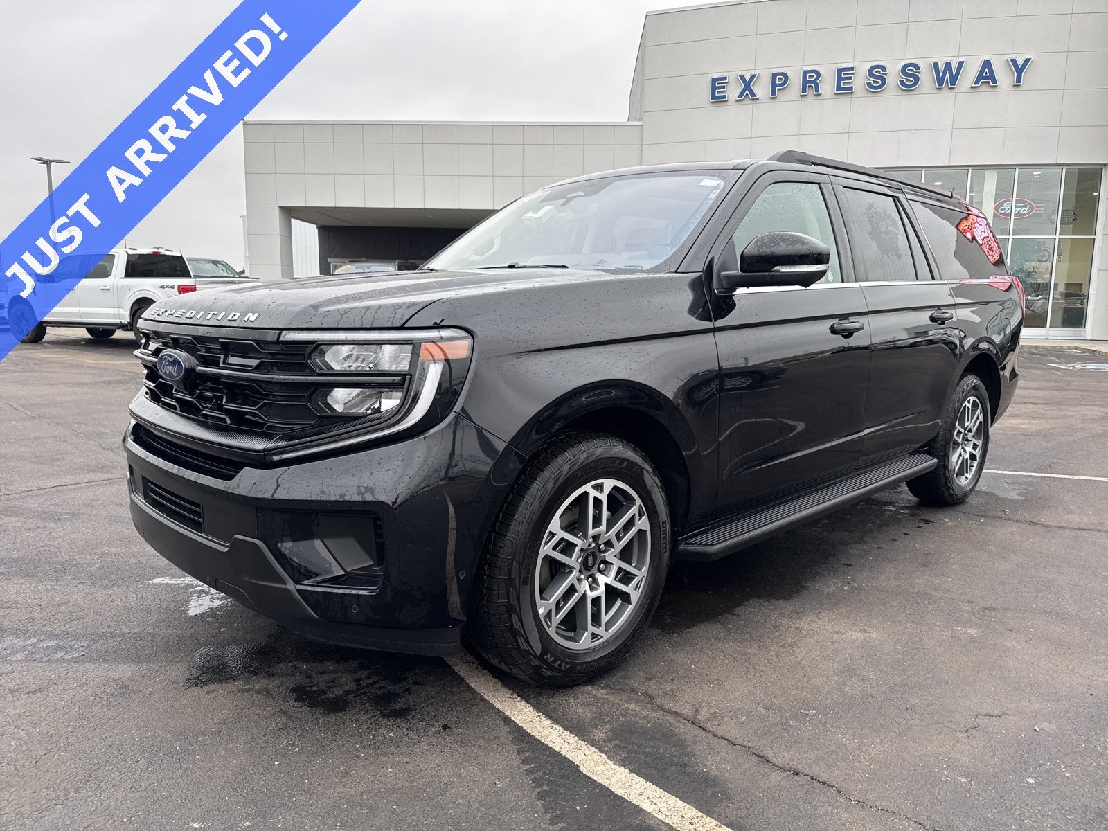 2025 Ford Expedition Max Active