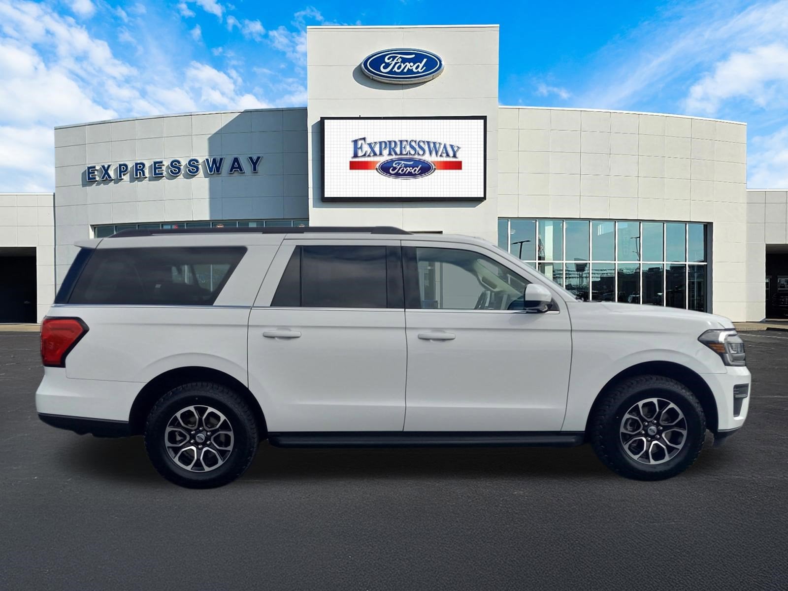 2024 Ford Expedition Max XLT
