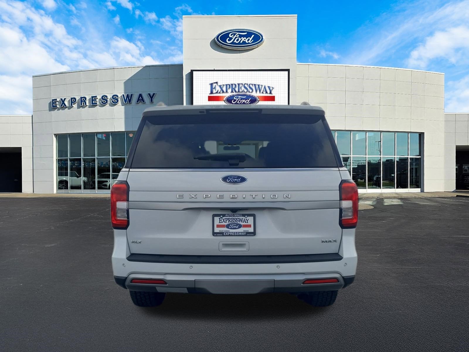 2024 Ford Expedition Max XLT