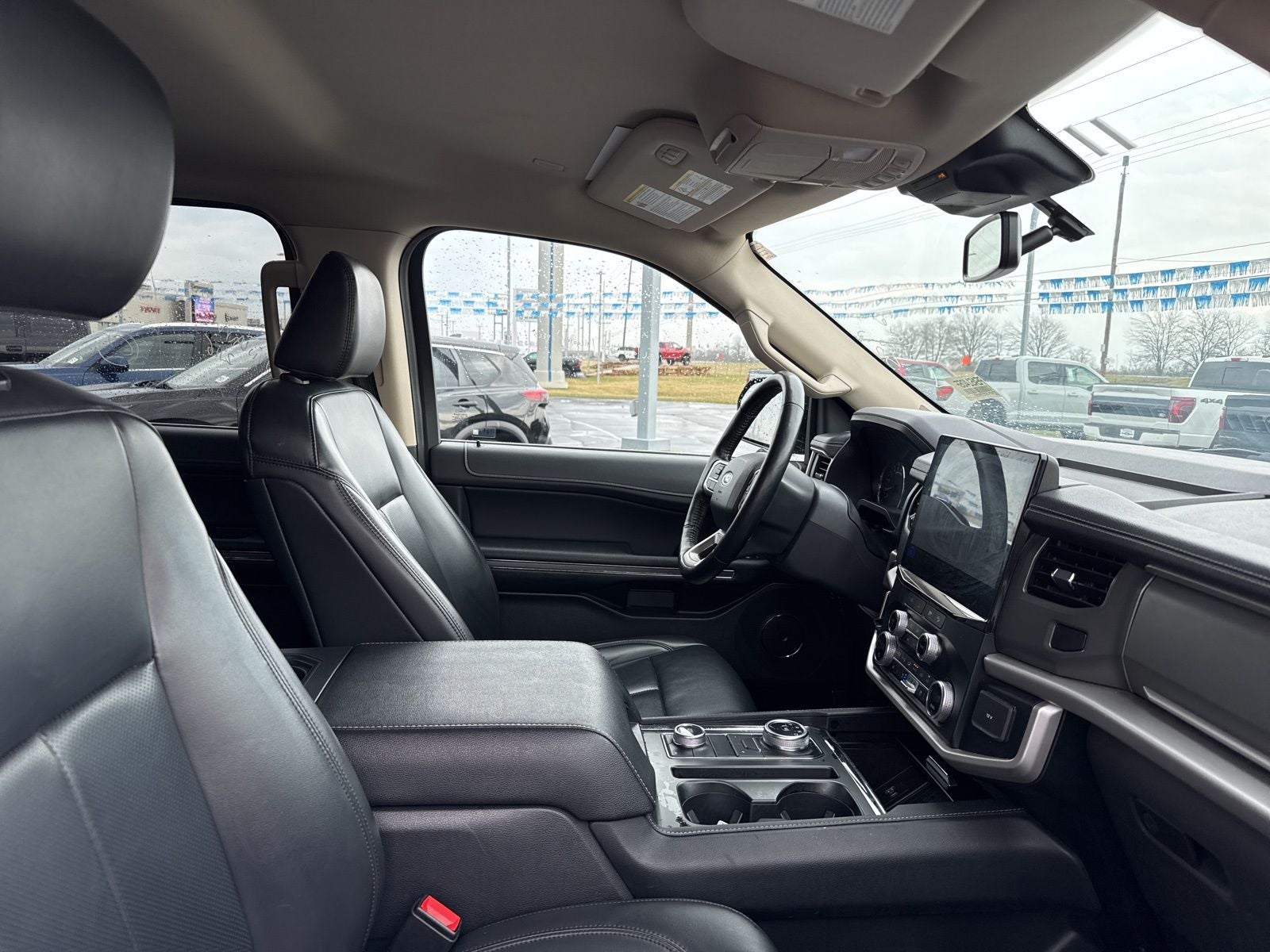 2023 Ford Expedition XLT