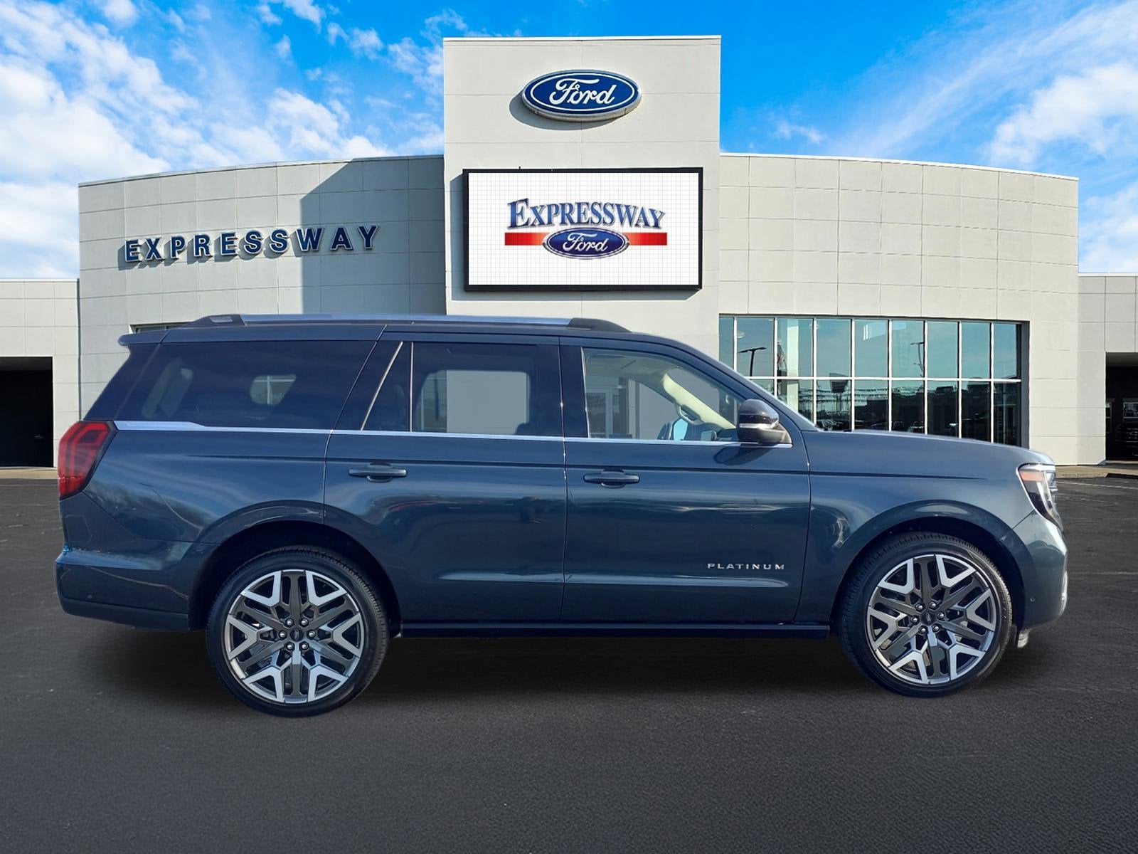 2025 Ford Expedition Platinum
