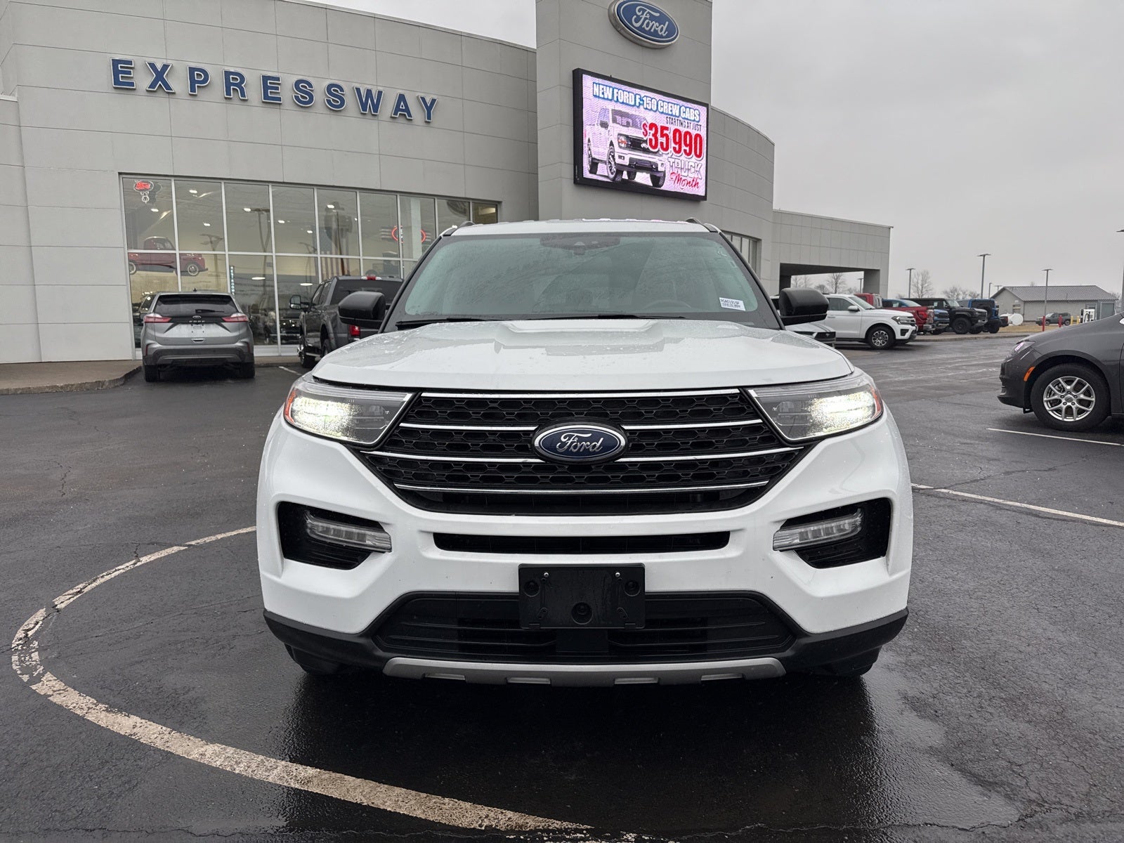 2024 Ford Explorer XLT