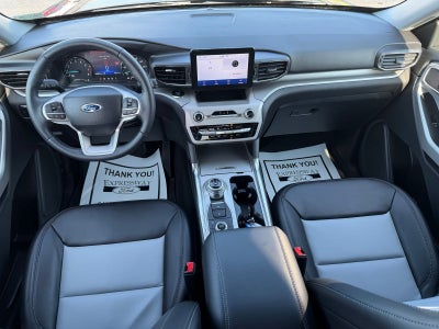 2024 Ford Explorer XLT