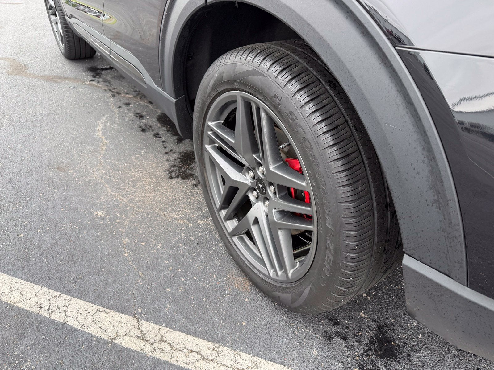 2025 Ford Explorer ST-Line