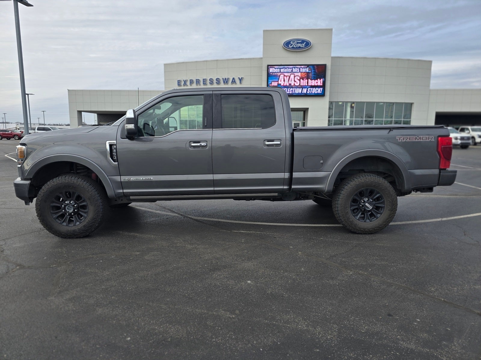 2022 Ford F-350SD Platinum