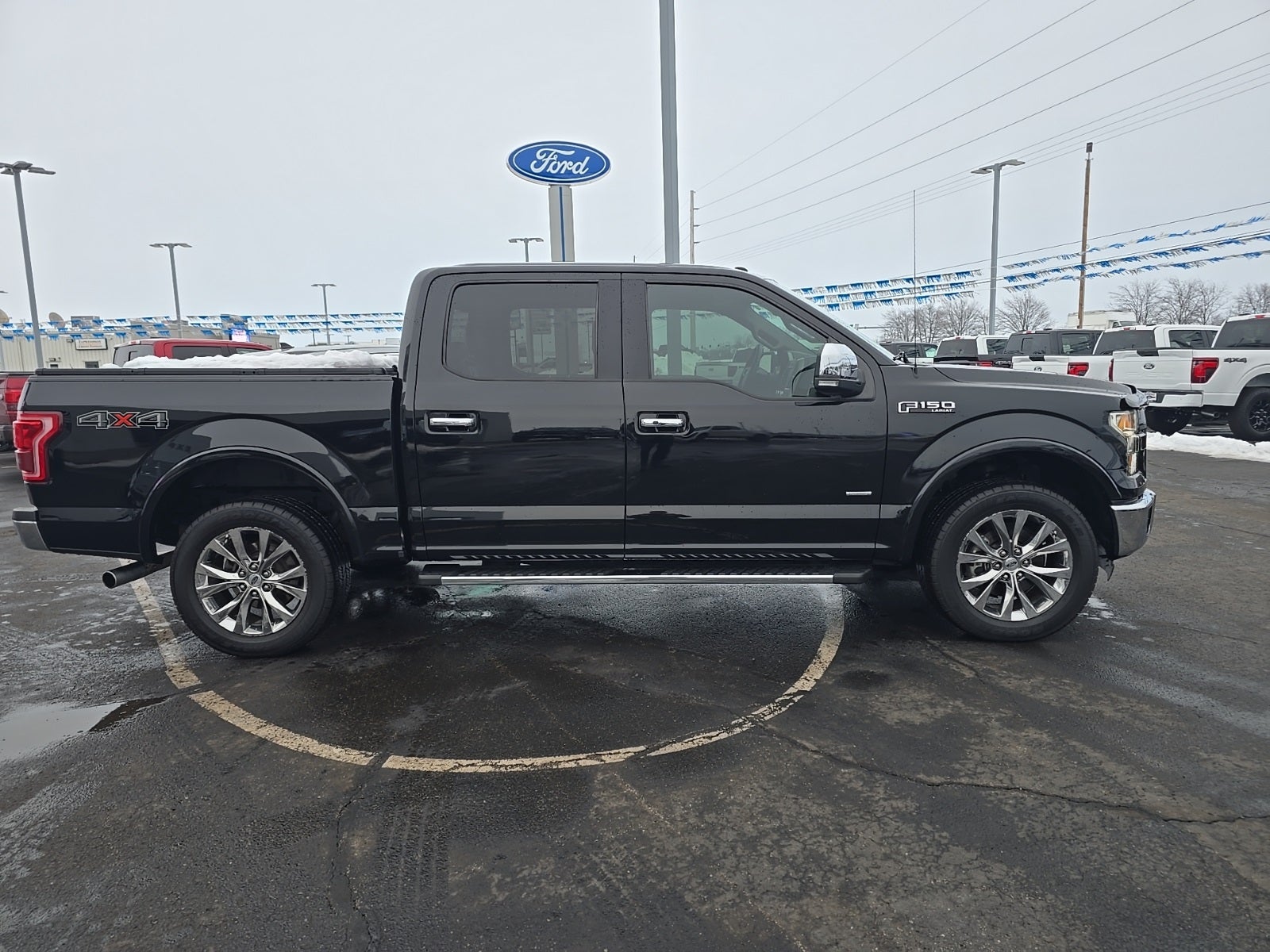 2016 Ford F-150 4WD SuperCrew 145" Lariat