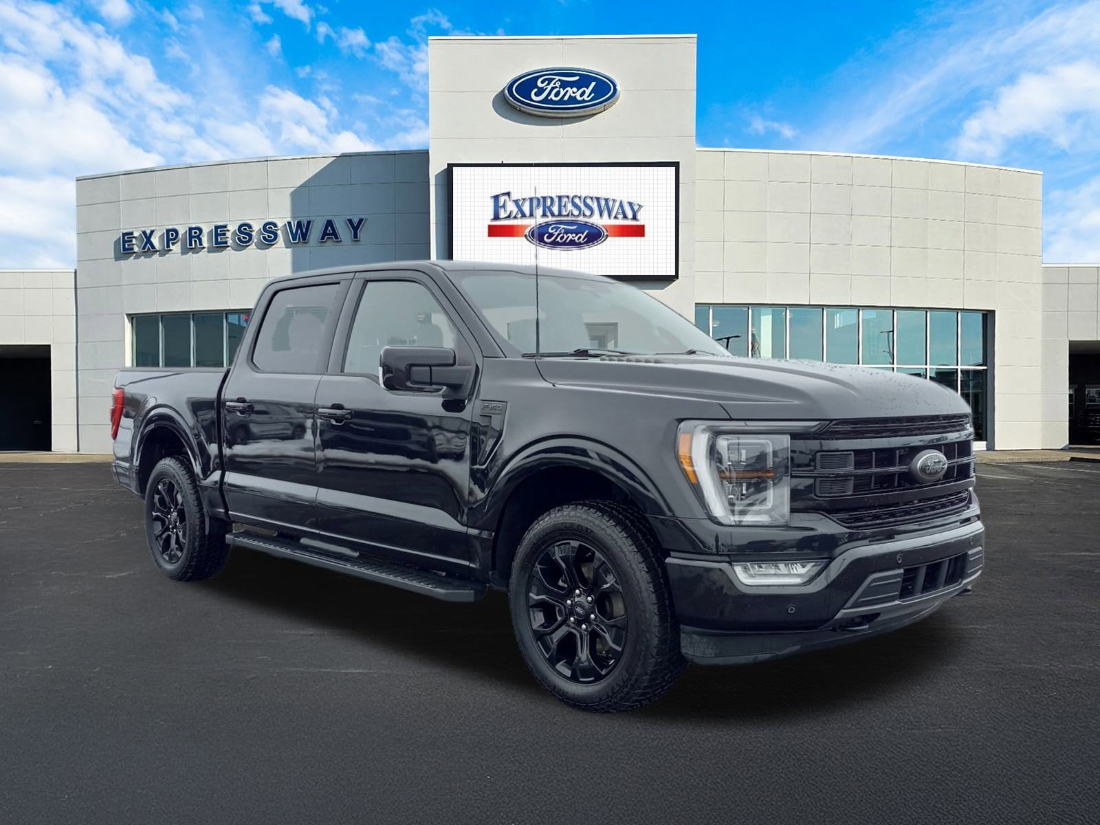 2023 Ford F-150 LARIAT 4WD SuperCrew 5.5' Box