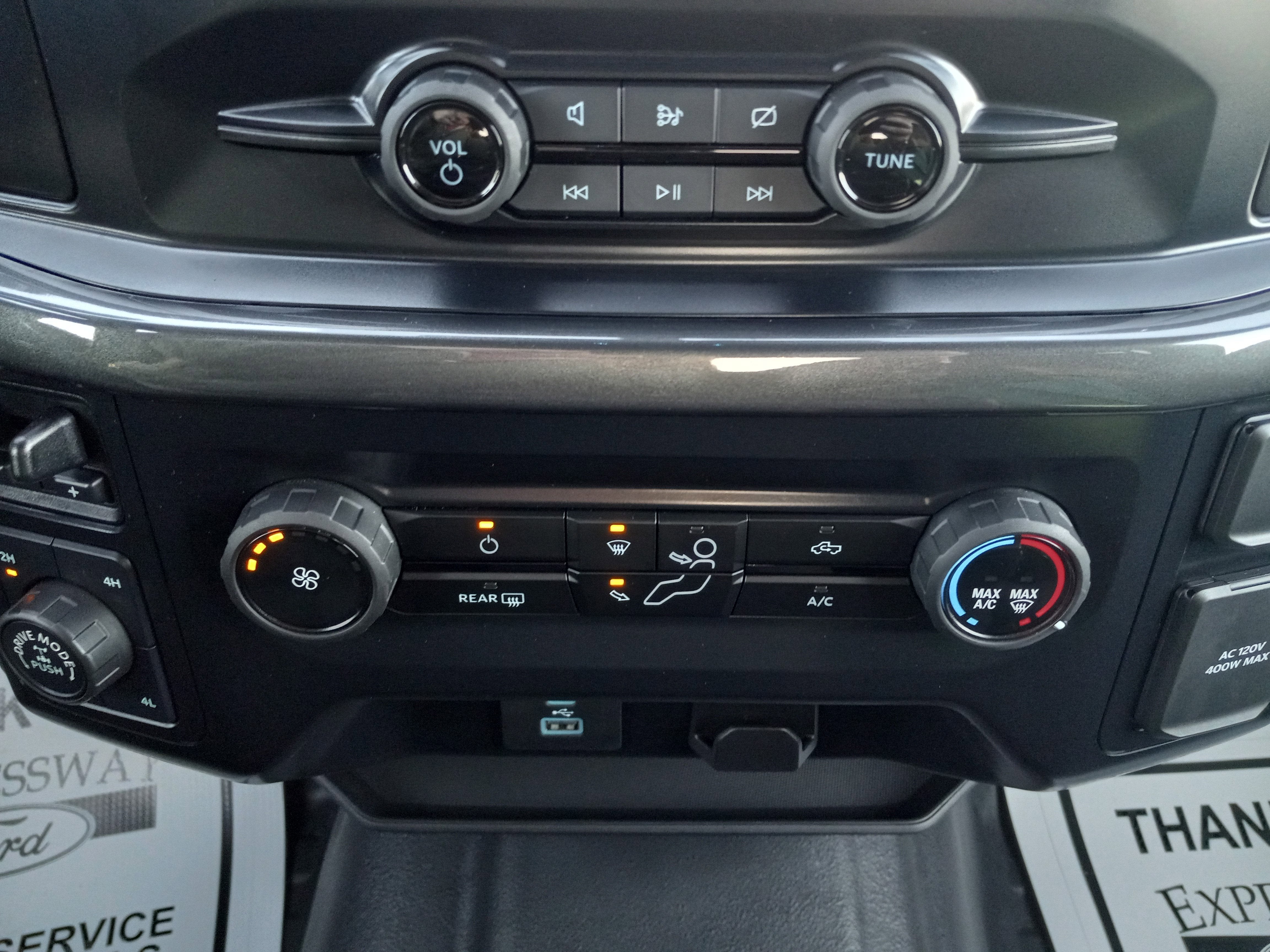 2023 Ford F-150 XL 4WD SuperCrew 5.5' Box