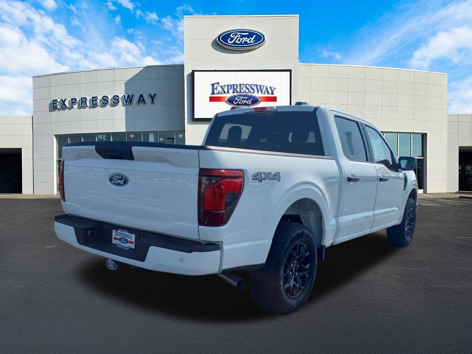 2025 Ford F-150 STX 4WD SuperCrew 5.5' Box