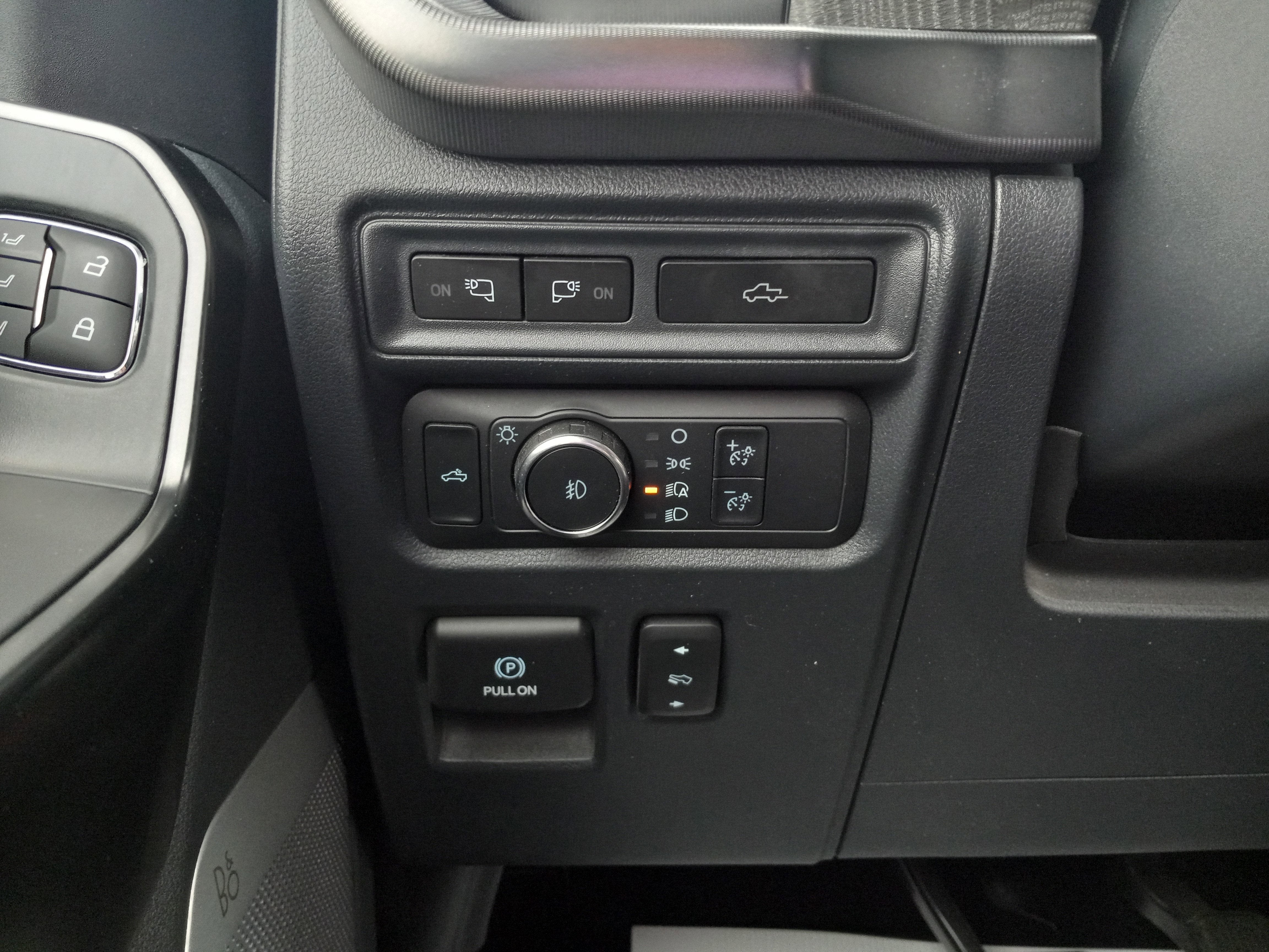 2022 Ford F-150 Platinum 4WD SuperCrew 5.5' Box