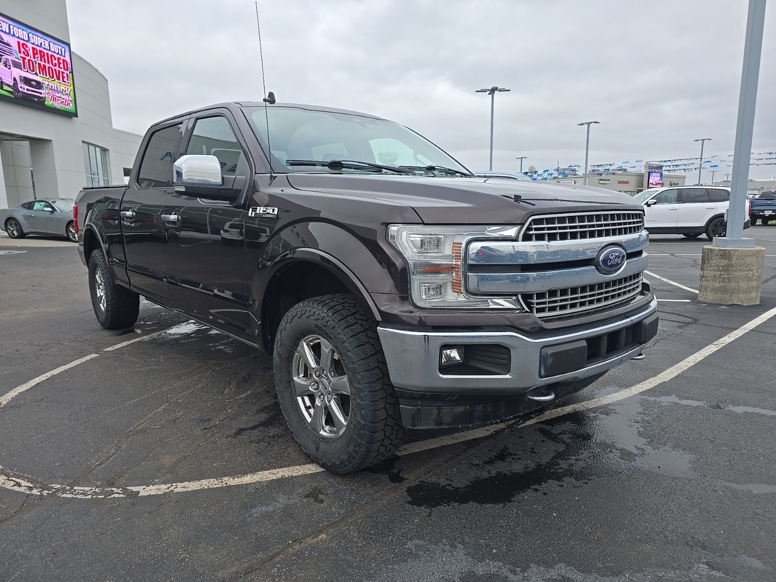2018 Ford F-150 LARIAT 4WD SuperCrew 5.5' Box