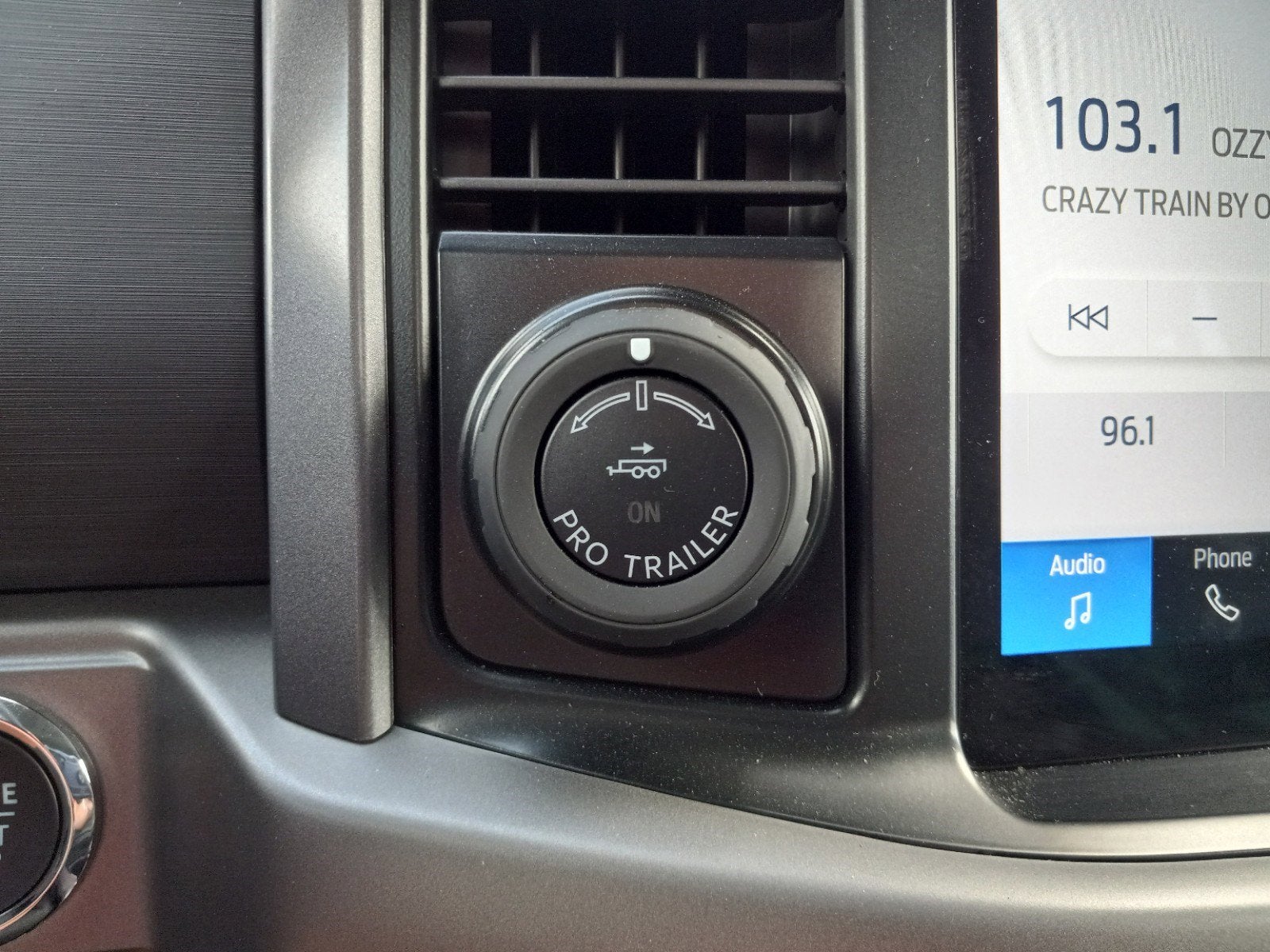 2024 Ford F-150 XLT 4WD SuperCrew 5.5' Box