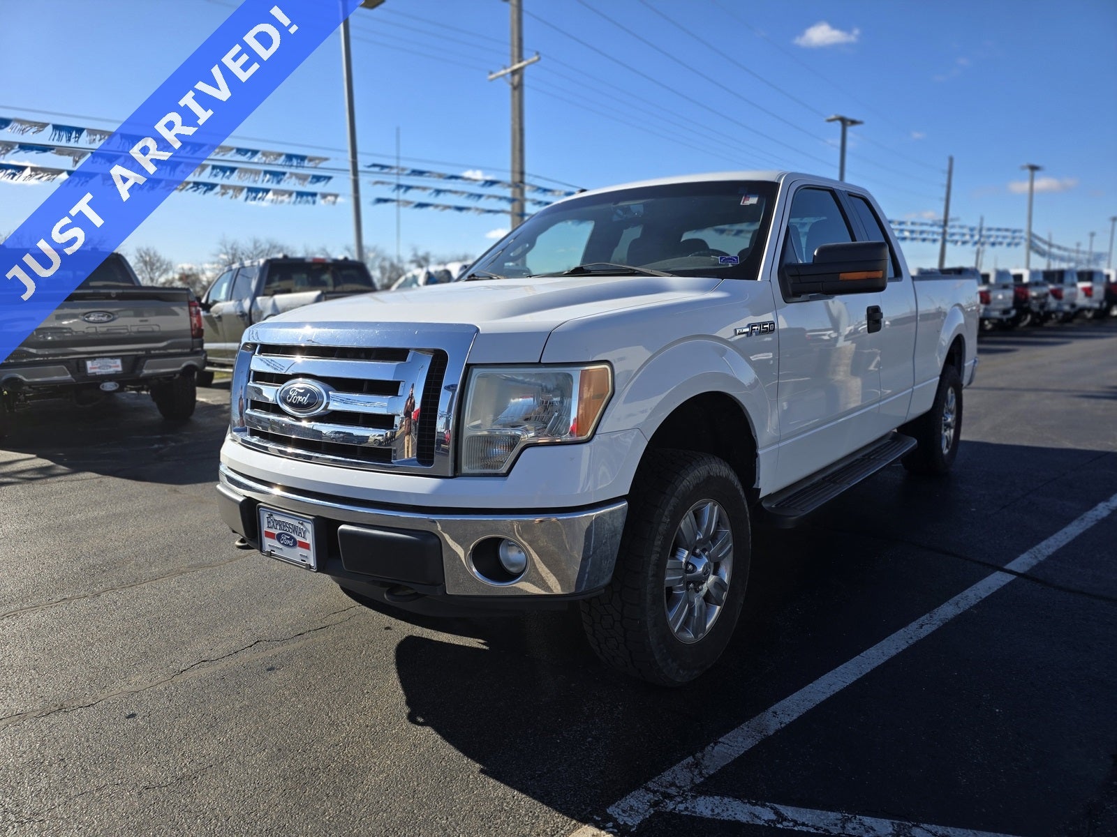 2011 Ford F-150 4WD SuperCab 145" XLT