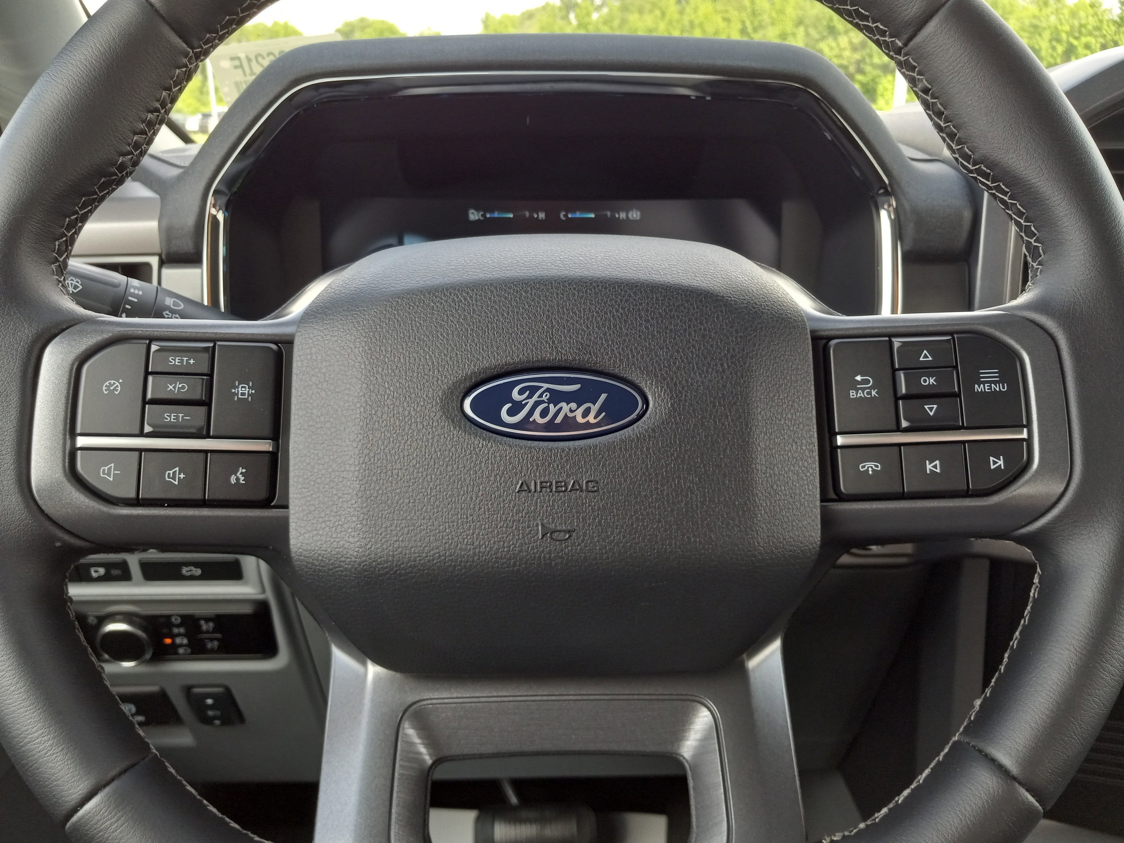 2024 Ford F-150 Lightning XLT 4WD SuperCrew 5.5' Box