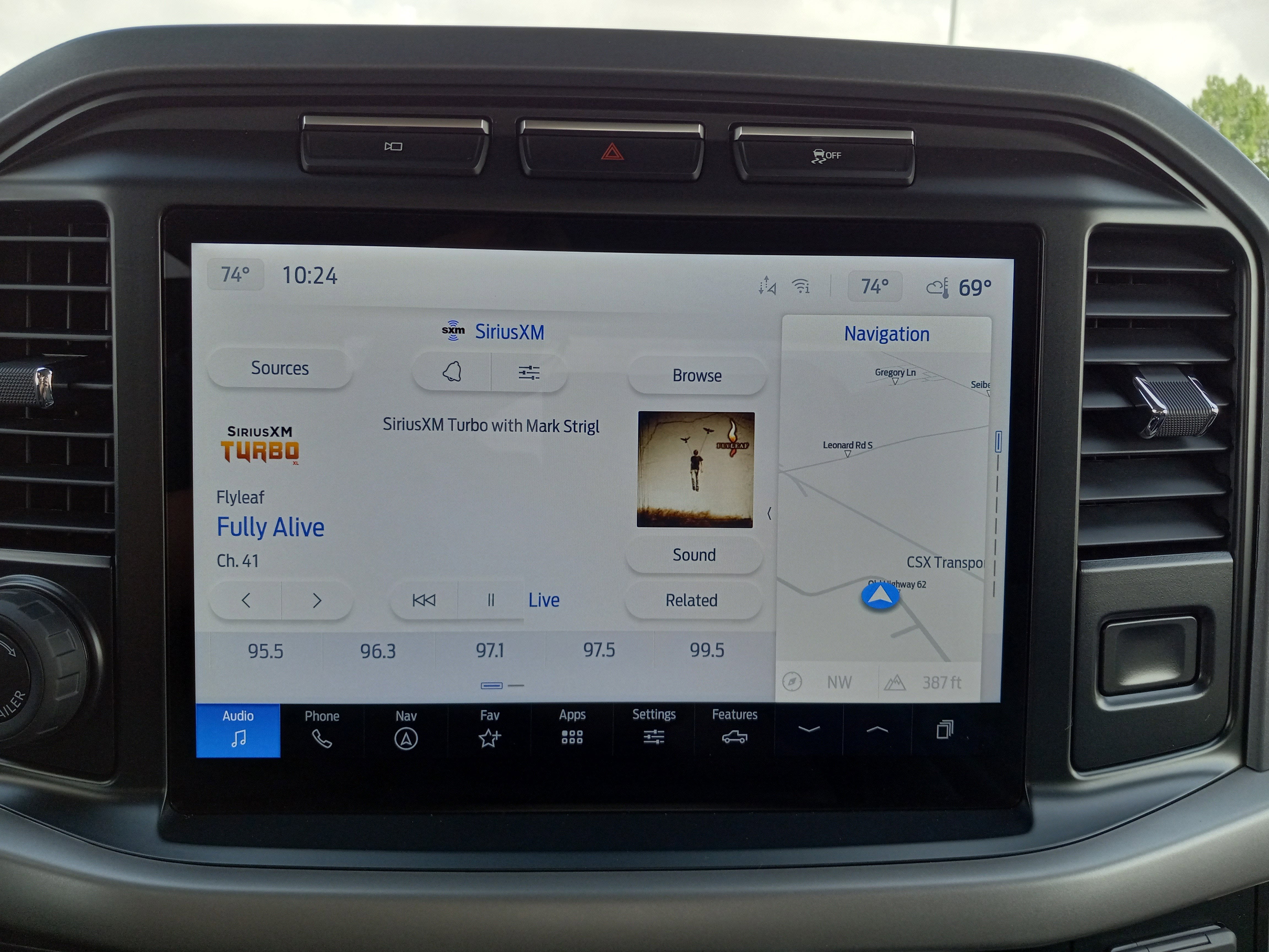 2024 Ford F-150 Lightning XLT 4WD SuperCrew 5.5' Box