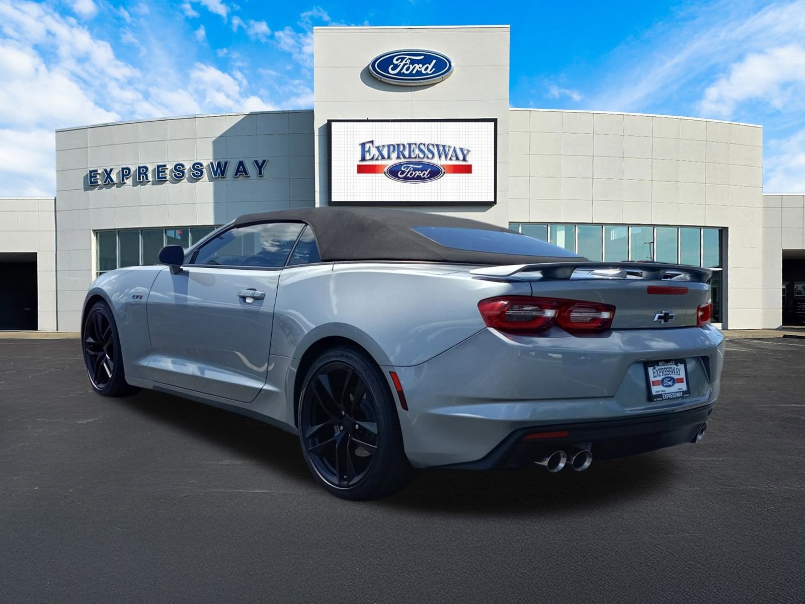 2023 Chevrolet Camaro LT1