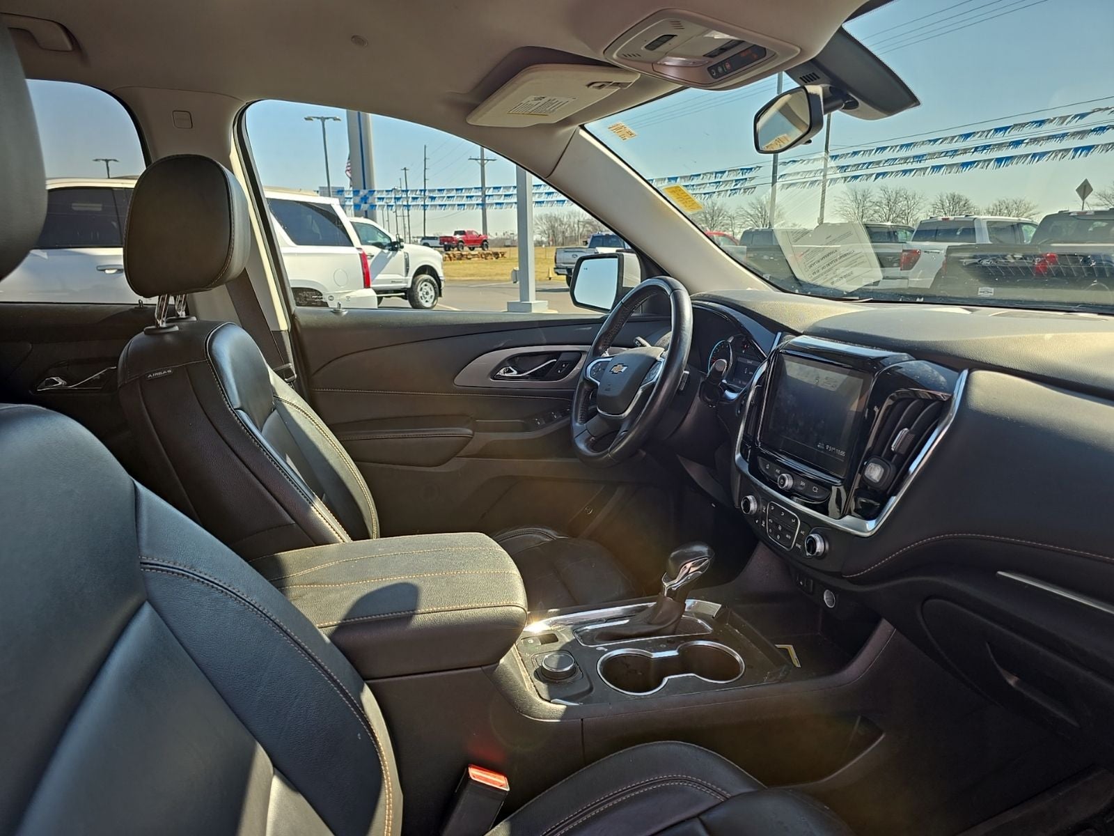 2021 Chevrolet Traverse LT Leather