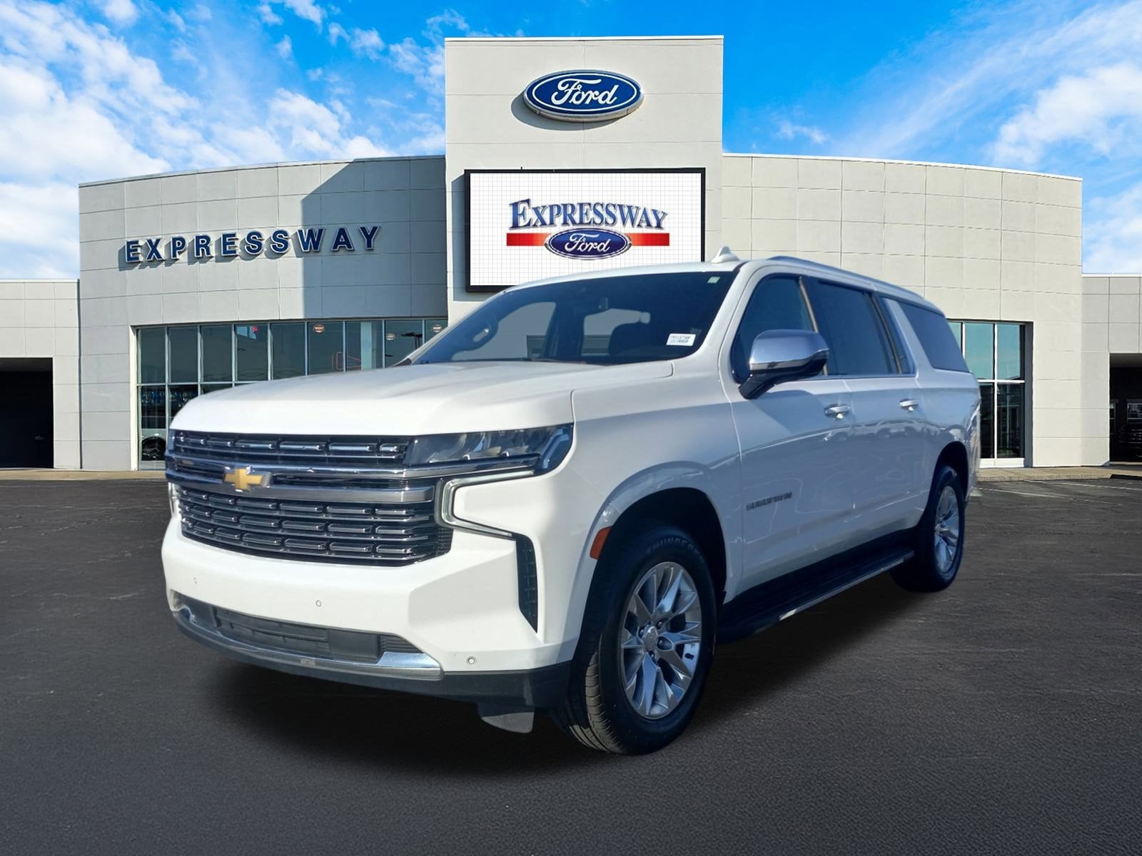 2023 Chevrolet Suburban Premier