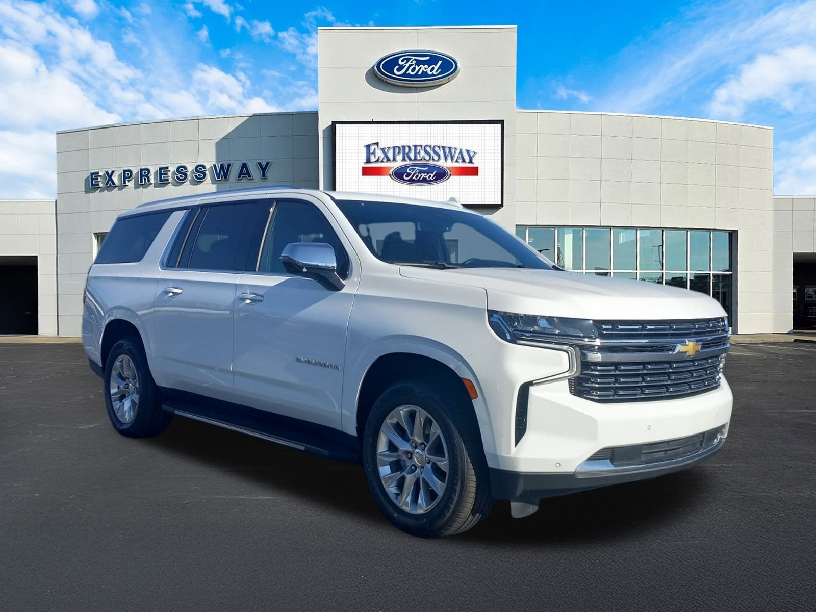 2023 Chevrolet Suburban Premier